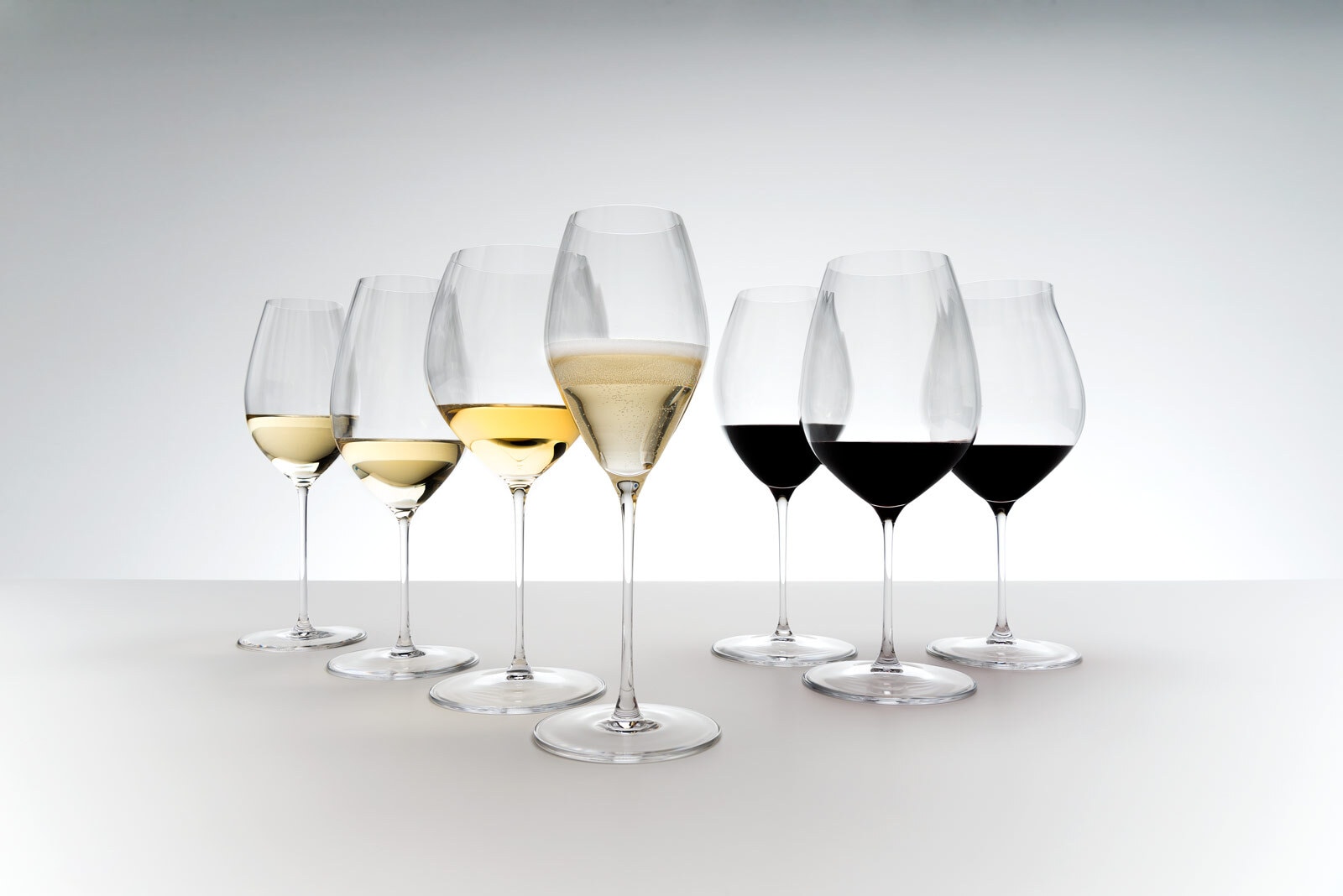 RIEDEL THE WINE GLASS COMPANY Champagnerglas »Champagnergläser Performance 375 ml 4er Set transparent«