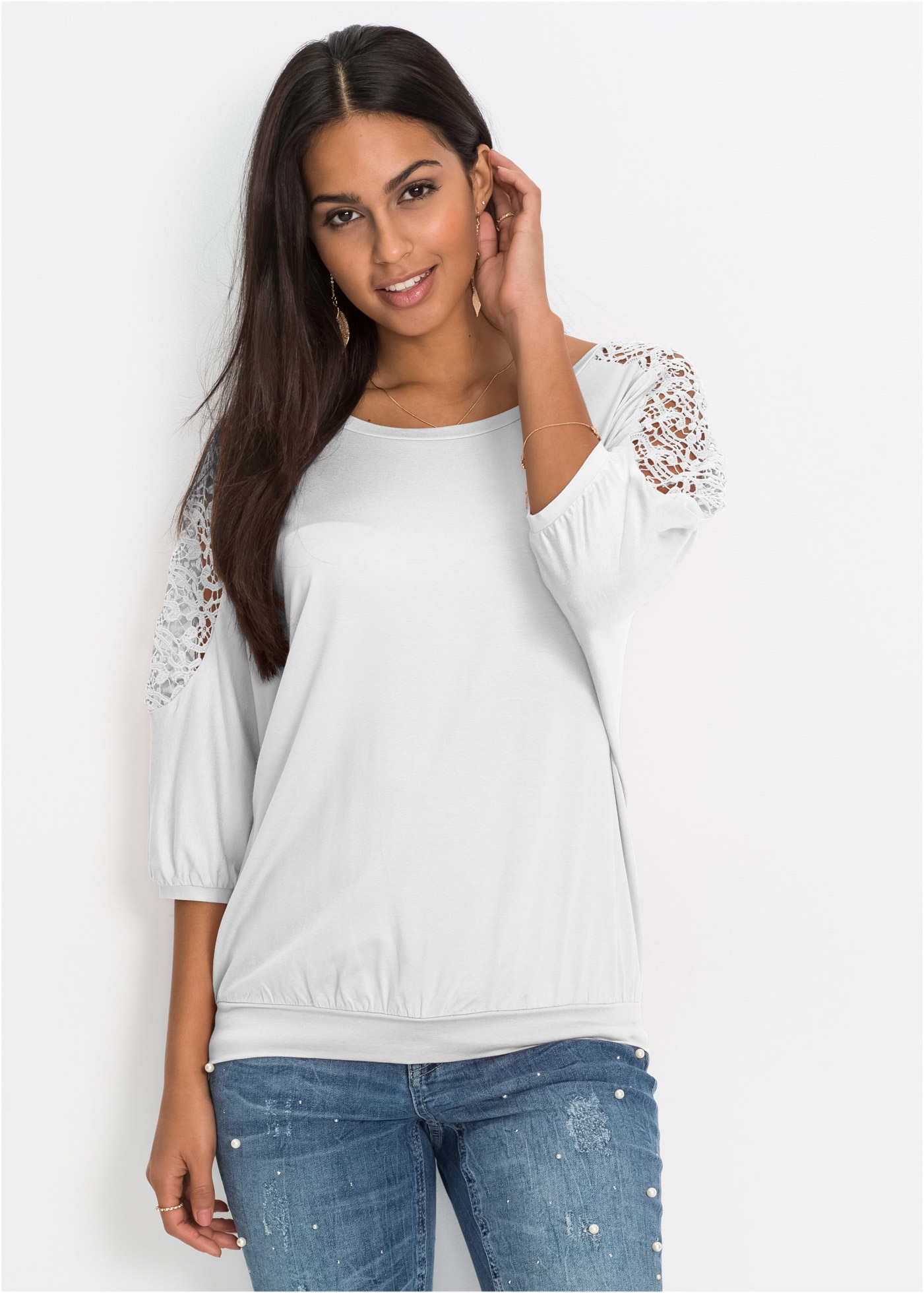 bonprix oversized, 3/4-Fledermausärmel mit Cut-Outs mit Spitzeneinsätzen