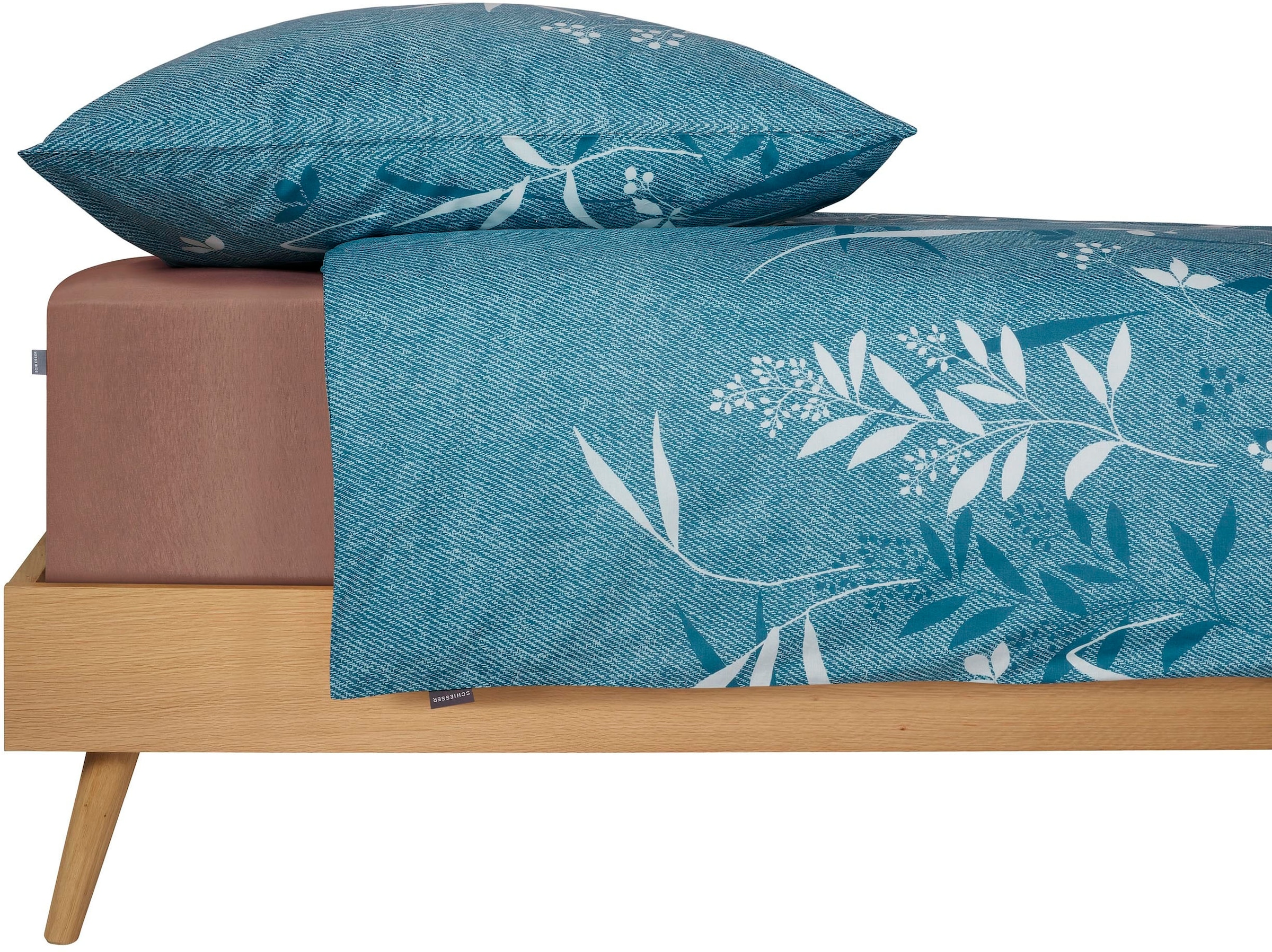 Schiesser Bettwäsche »Kicky aus weicher Baumwolle in cooler Jeansoptik mit floralen Details«, MADE IN GREEN by OEKO-TEX®-zertifiziert