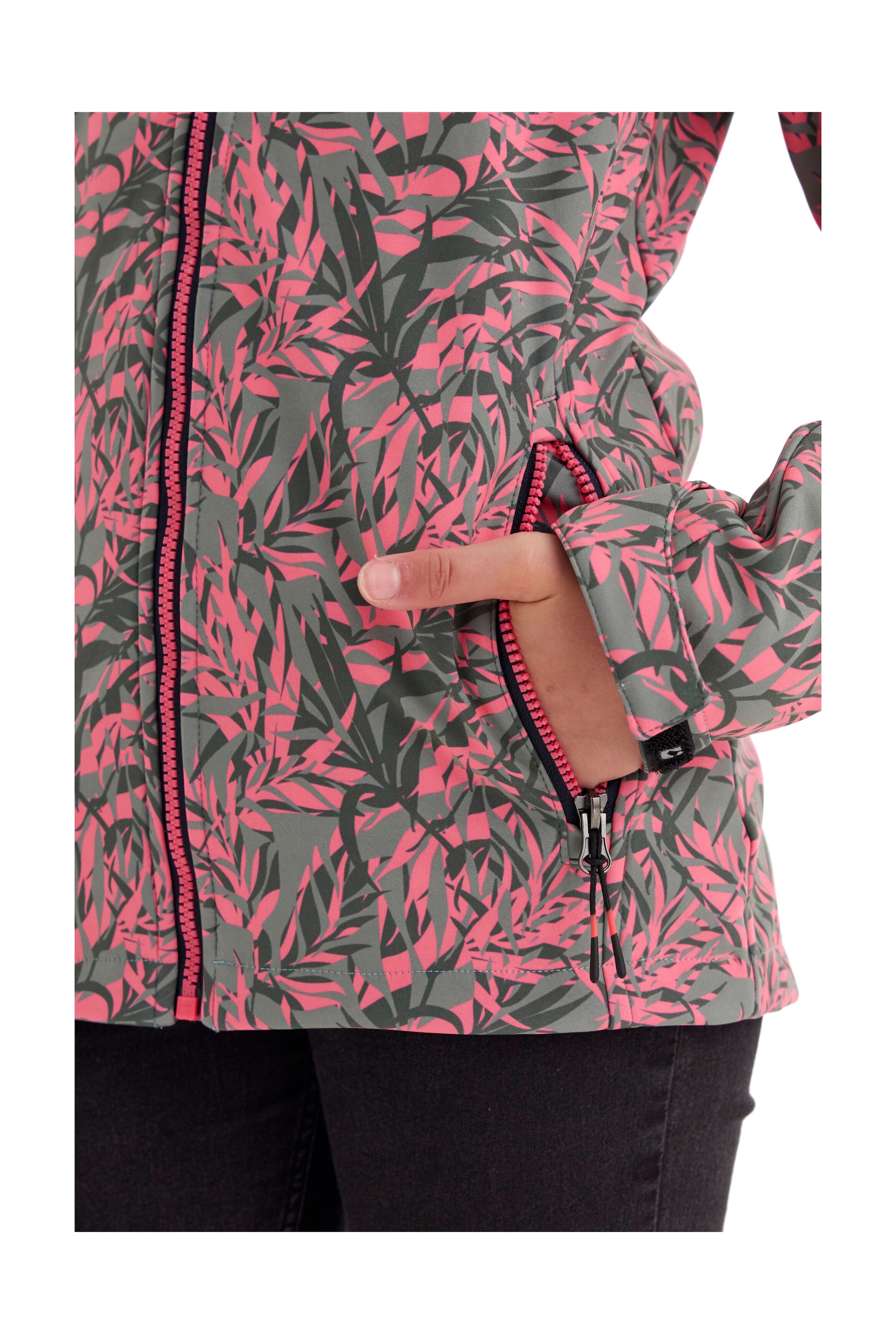 Killtec Softshelljacke »Mädchen Softshelljacke Print« Wasserdicht, windabweisend, atmungsaktiv, modischer Print
