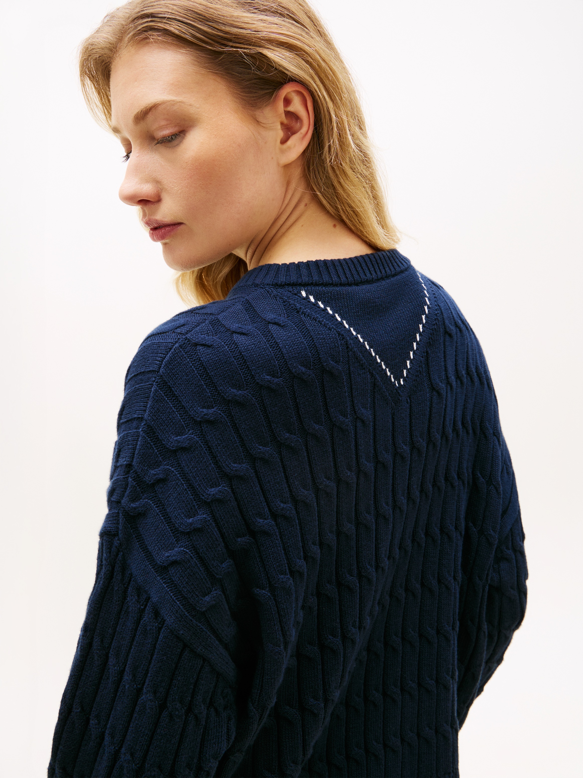 Tommy Hilfiger Strickpullover "CO CABLE MID GG RLX LS V-NK SWT" mit Zopfmus günstig online kaufen