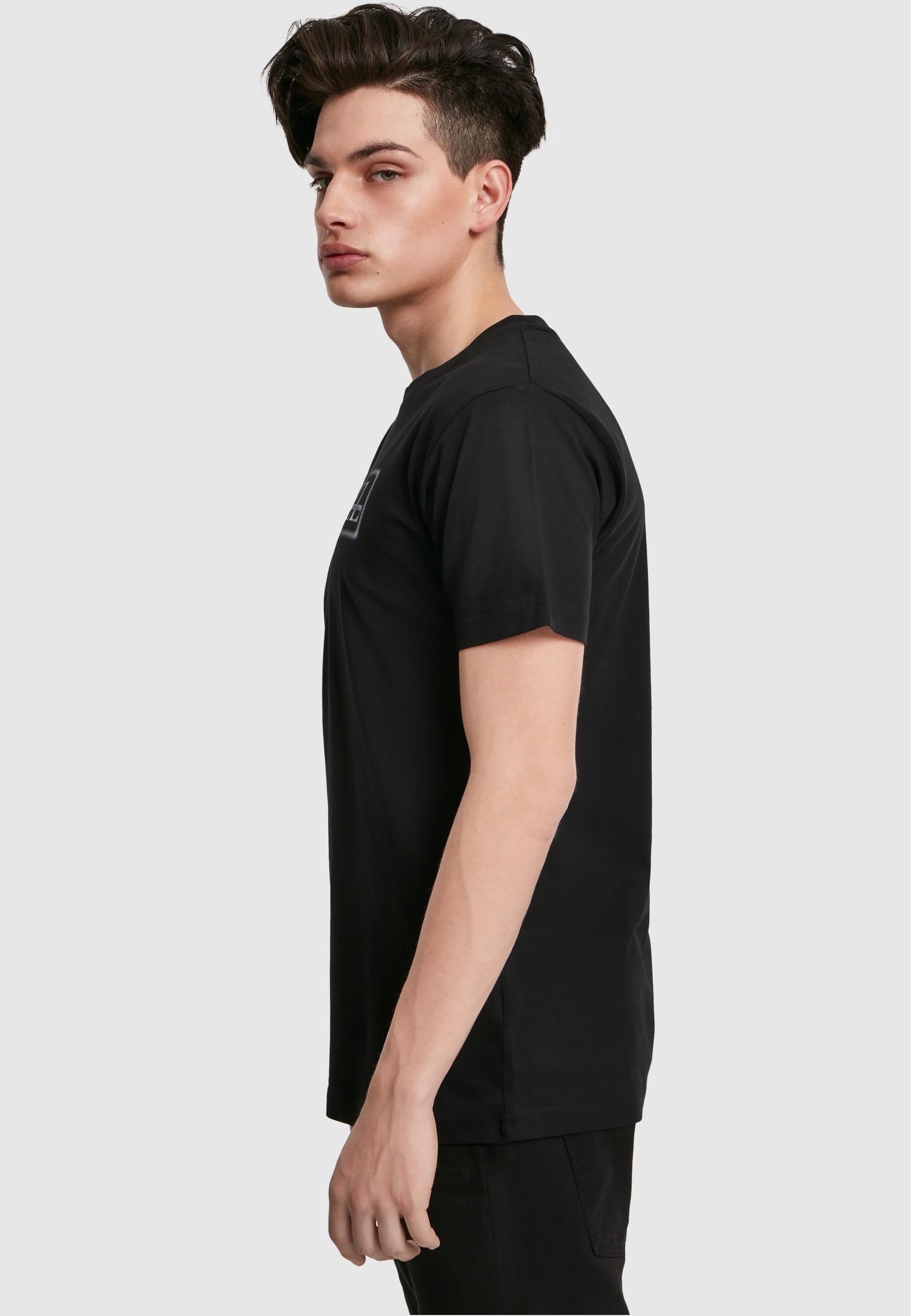 MisterTee T-Shirt »MisterTee Herren Model Tee«, (1 tlg.)