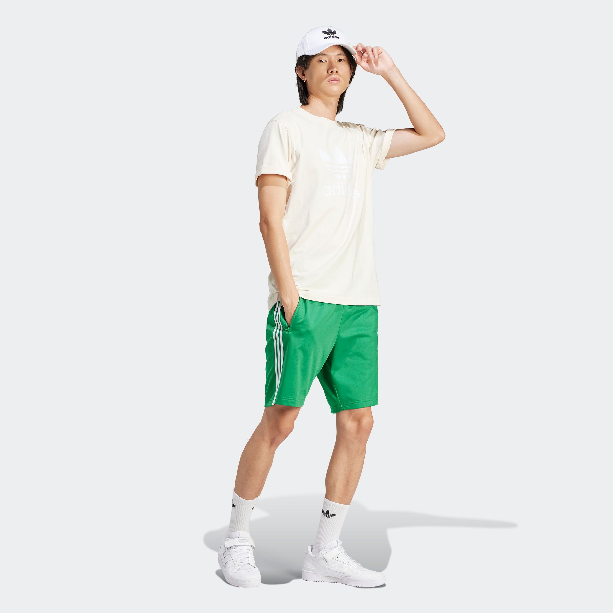 adidas Originals T-Shirt »TREFOIL T-SHIRT«, Basic Shirt mit großem Trefoil Logoprint