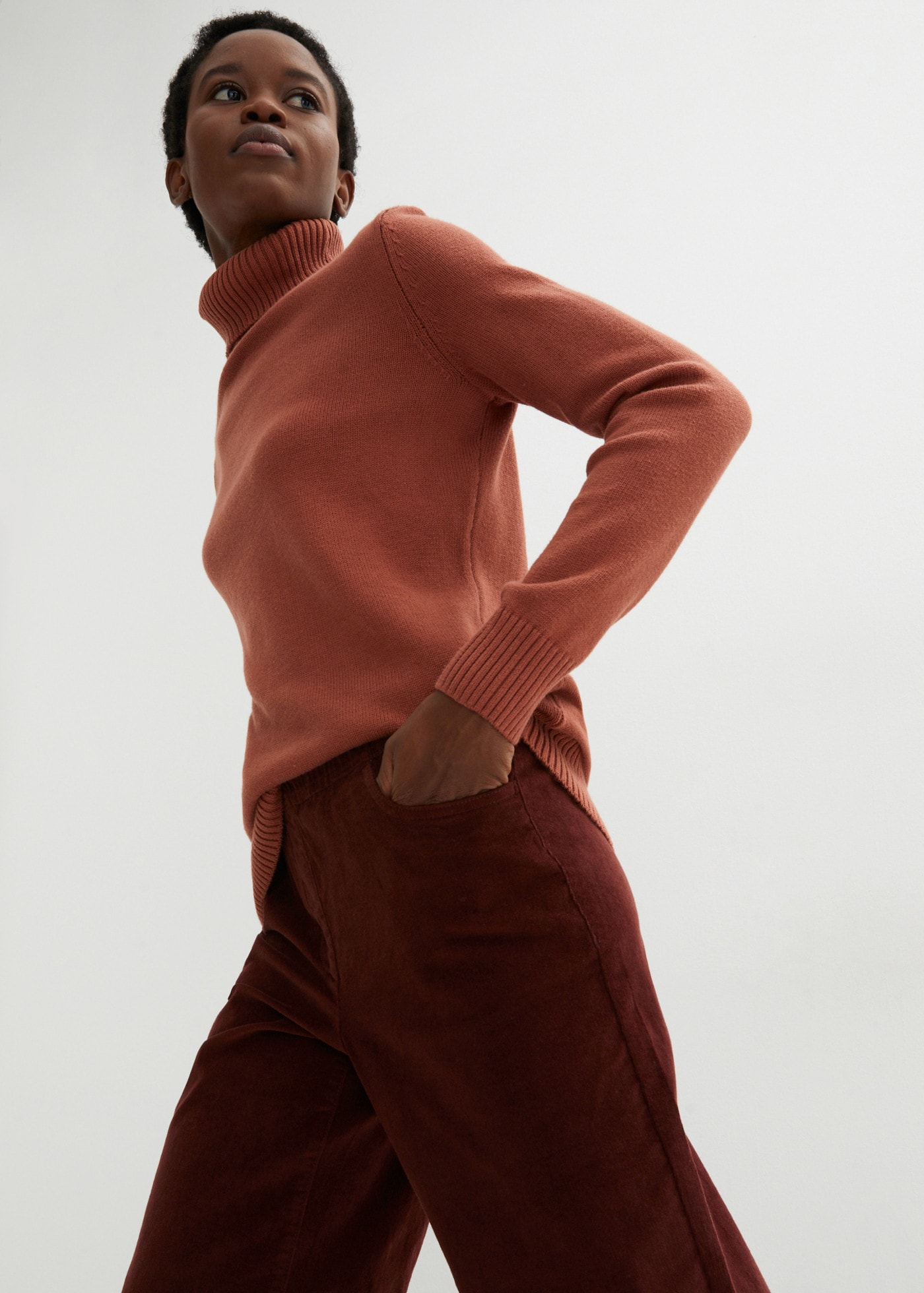 bonprix Cordhose  im Bootcut-Style, Loose Fit, aus Cord