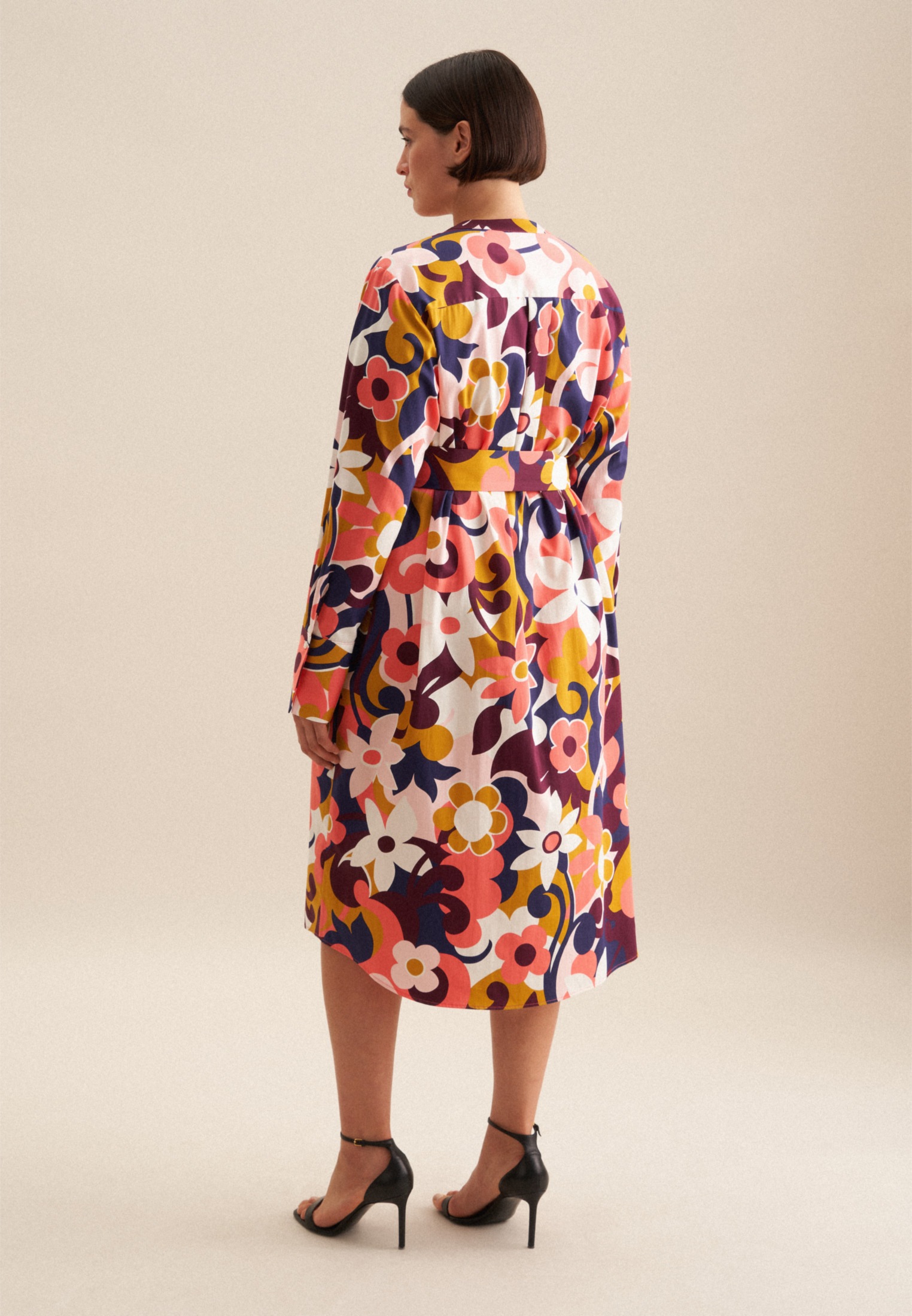 seidensticker Sommerkleid »Schwarze Rose«, Langarm Kragen Floral