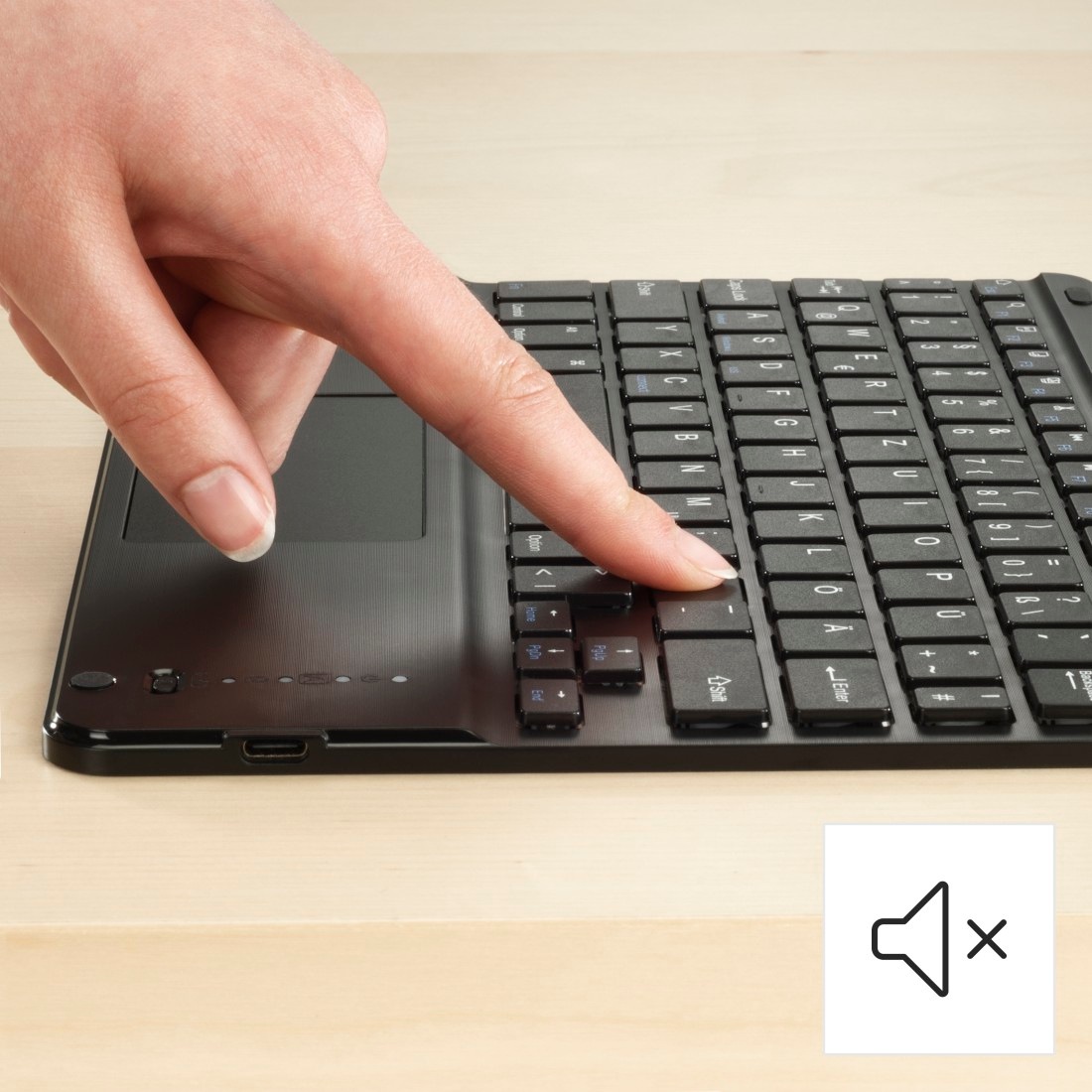 Hama Tablet-Hülle »Tablet-Hülle mit Tastatur für Apple iPad Air 11" (2024 6. Generation)«