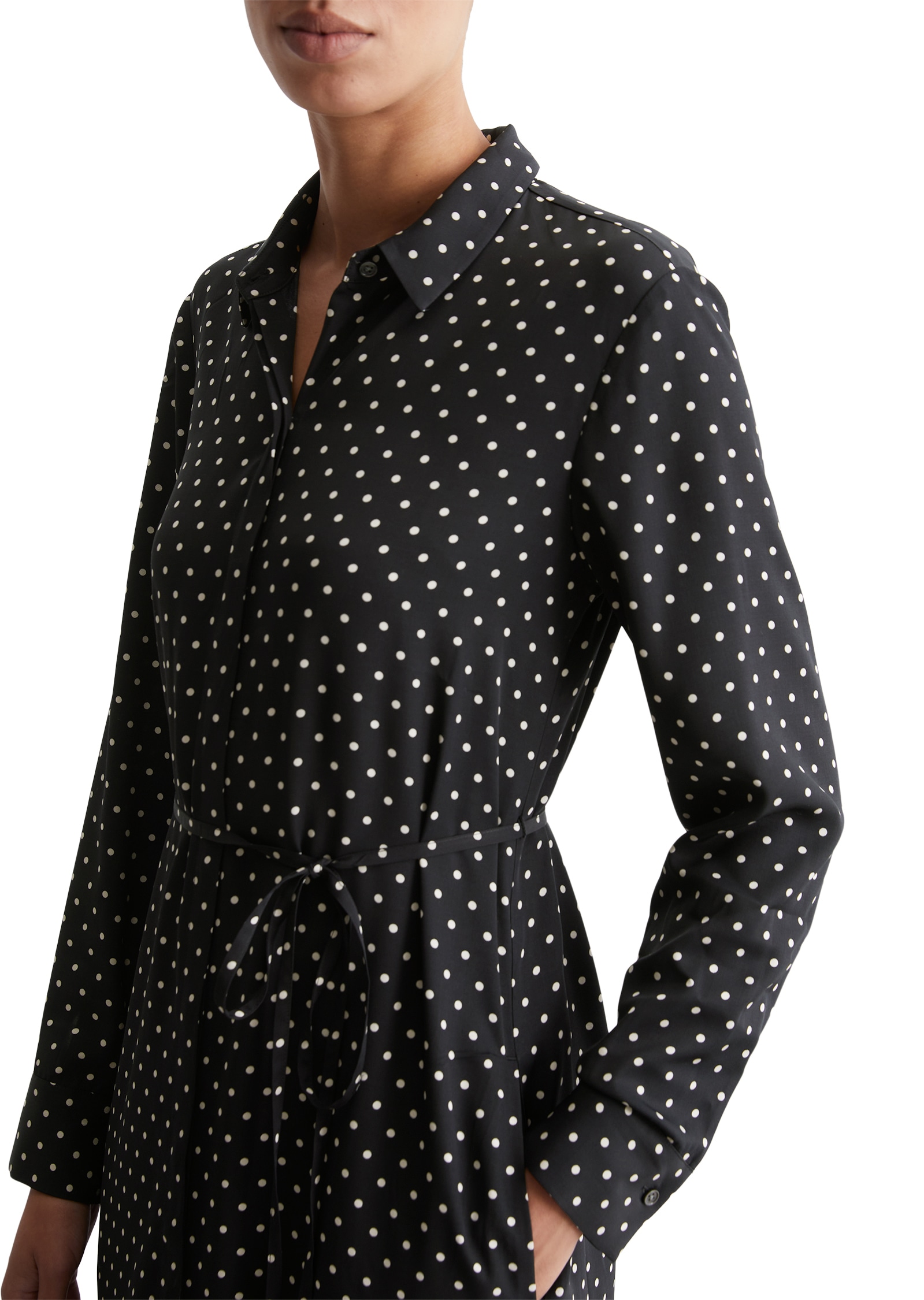 Marc O'Polo Hemdblusenkleid, mit modernen Allover-Print, mit Bindegürtel