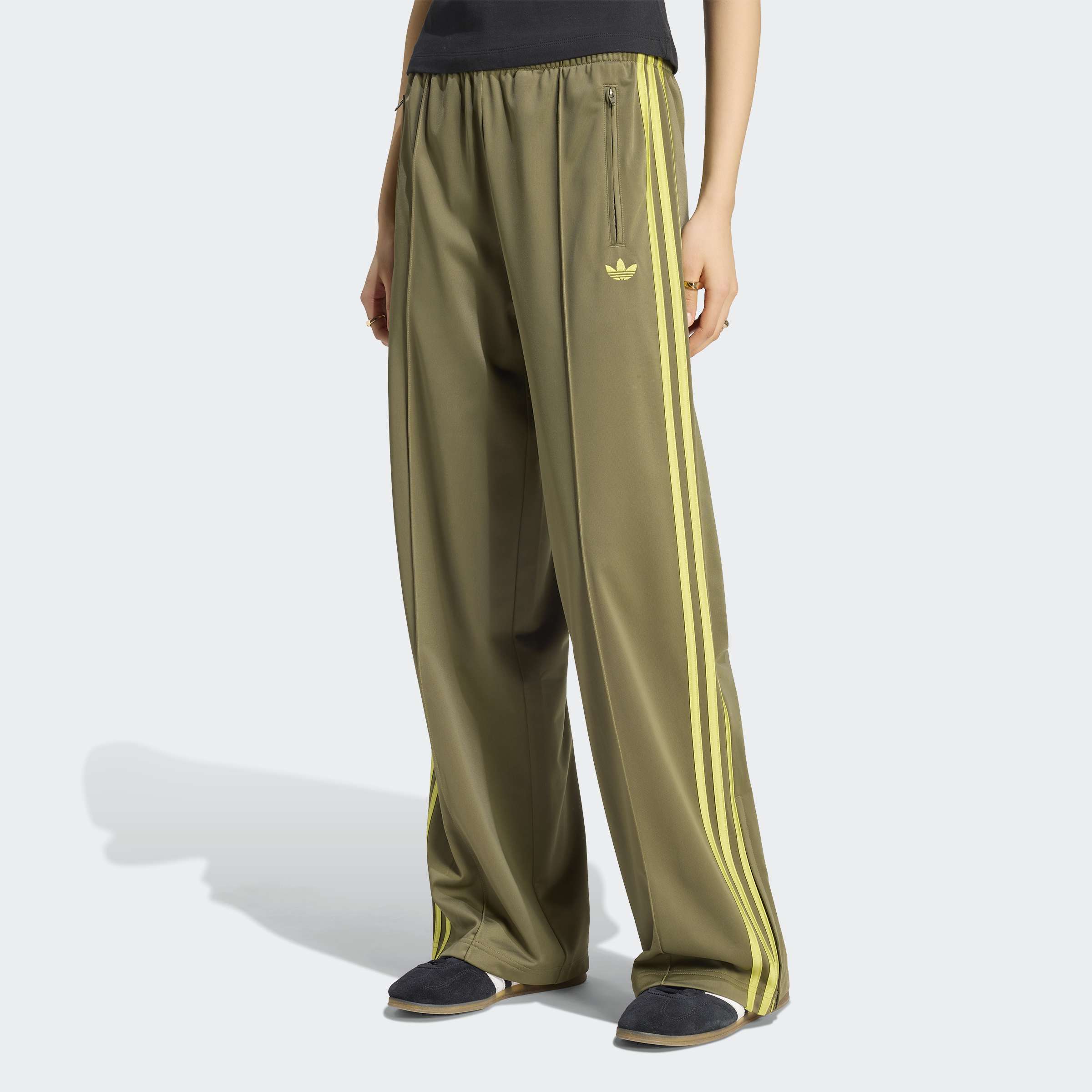 adidas Originals "FIREBIRD LOOSE"