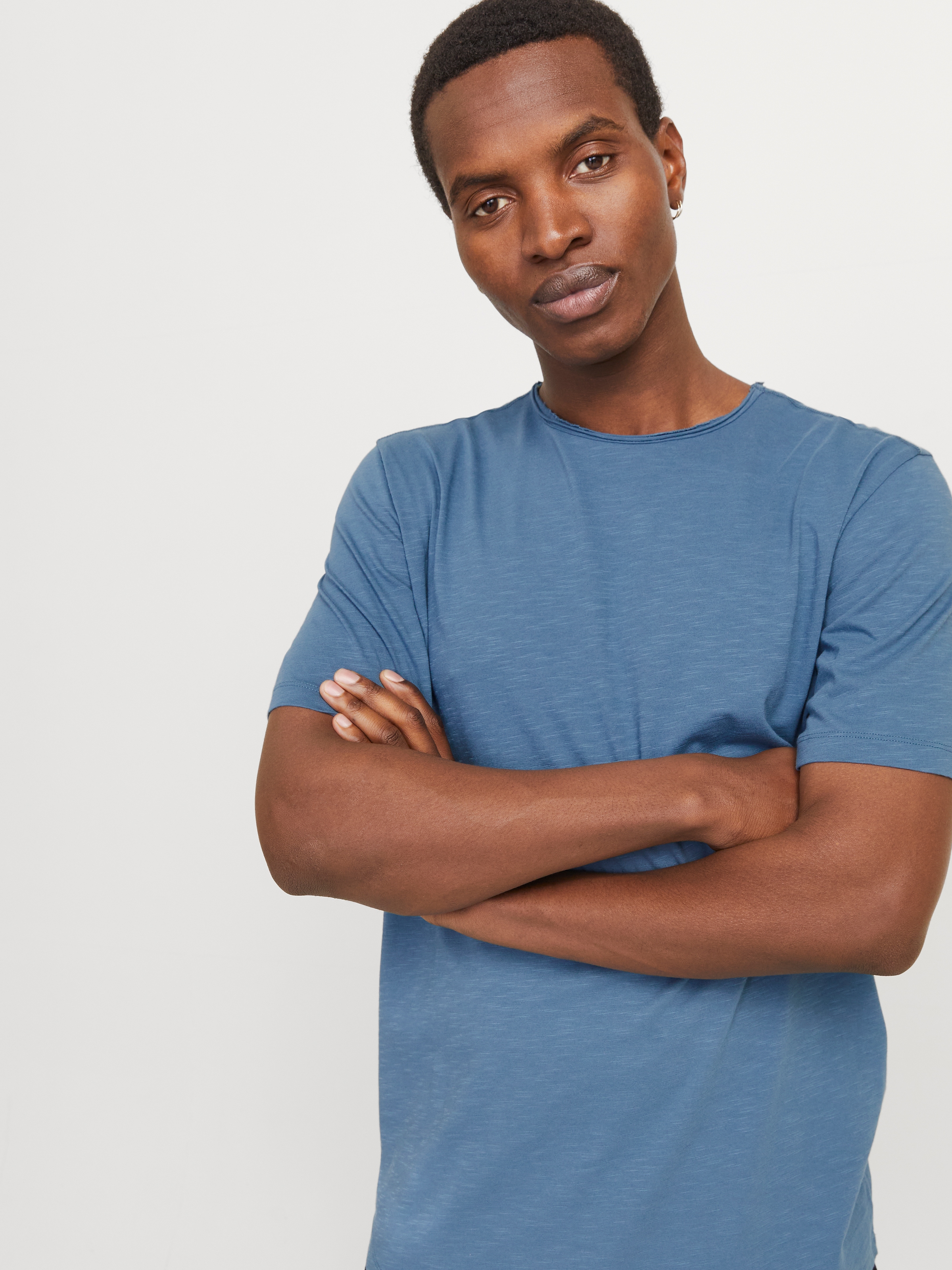 Jack & Jones Rundhalsshirt »JJEBASHER TEE O-NECK SS NOOS«, mit Rundhalsausschnitt