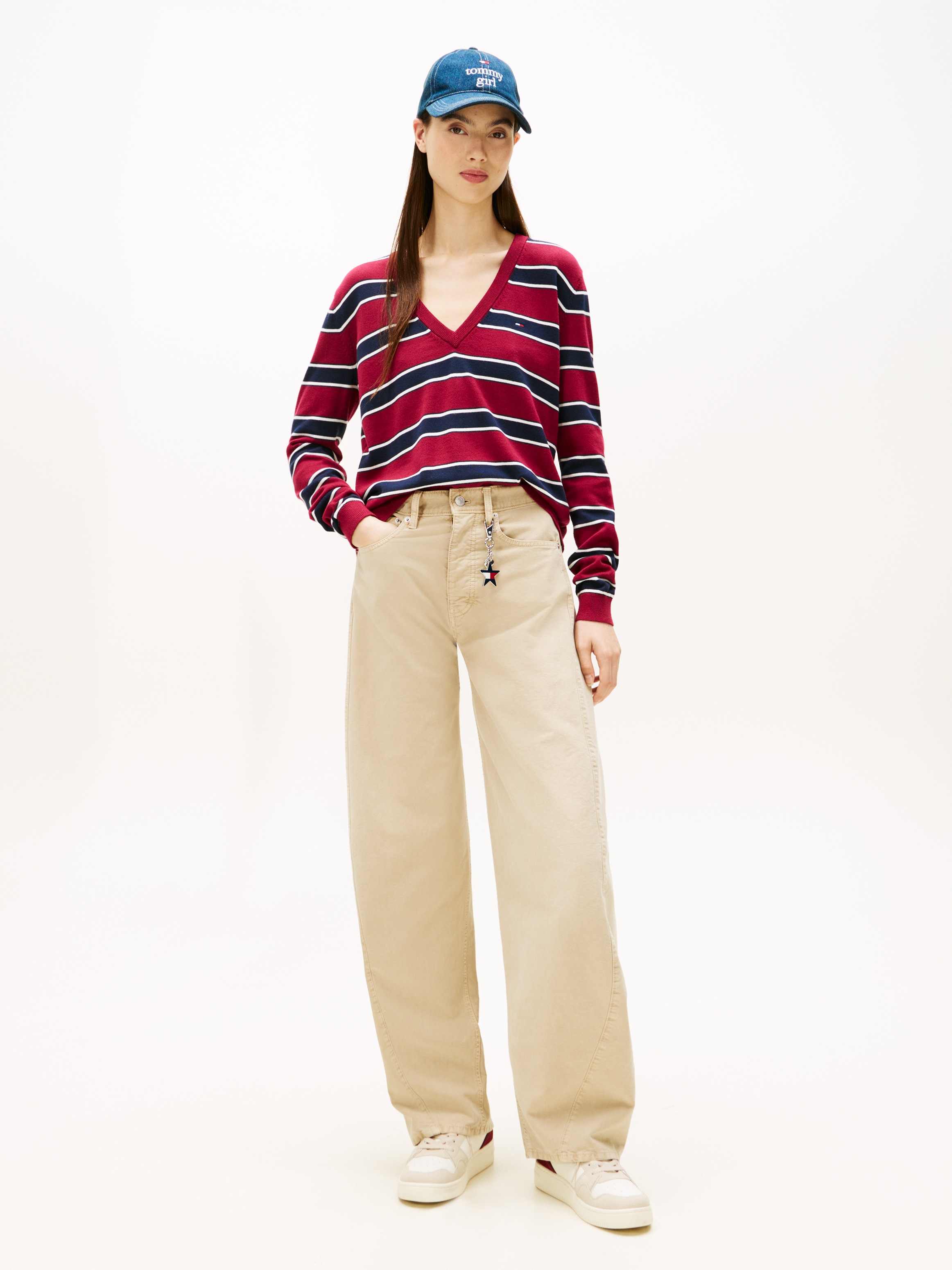 Thumbnail - Tommy Jeans V-Ausschnitt-Pullover "TJW ESSENTIAL VNECK SWEATER EXT" mit Logostickerei