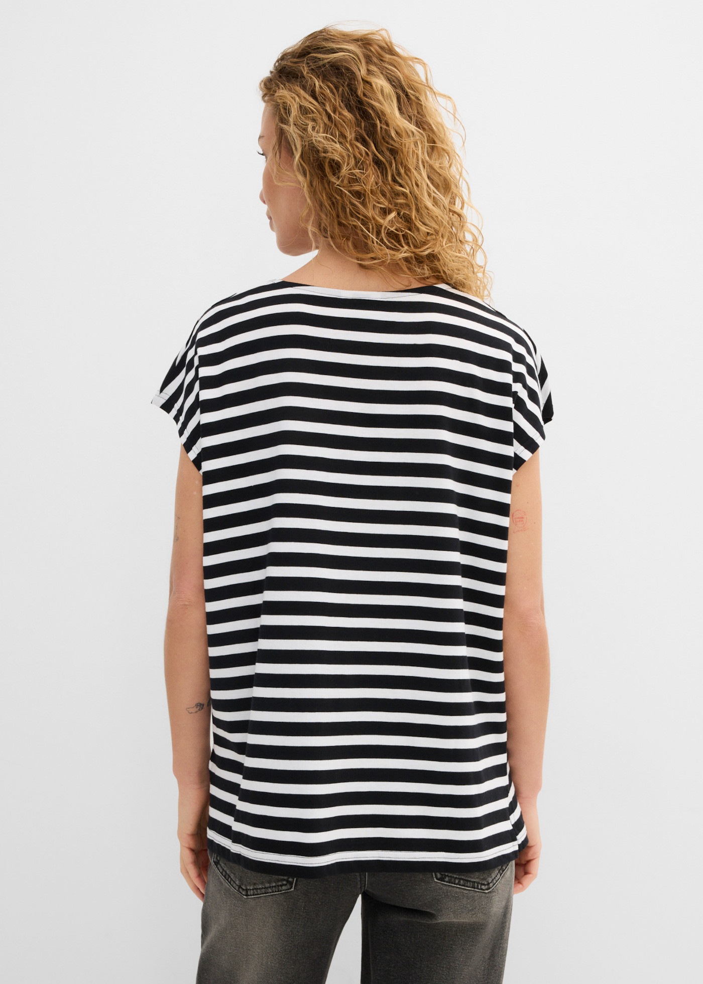 bonprix T-Shirt aus reiner Baumwolle, lässiger Streifen-Look, lockere Passform