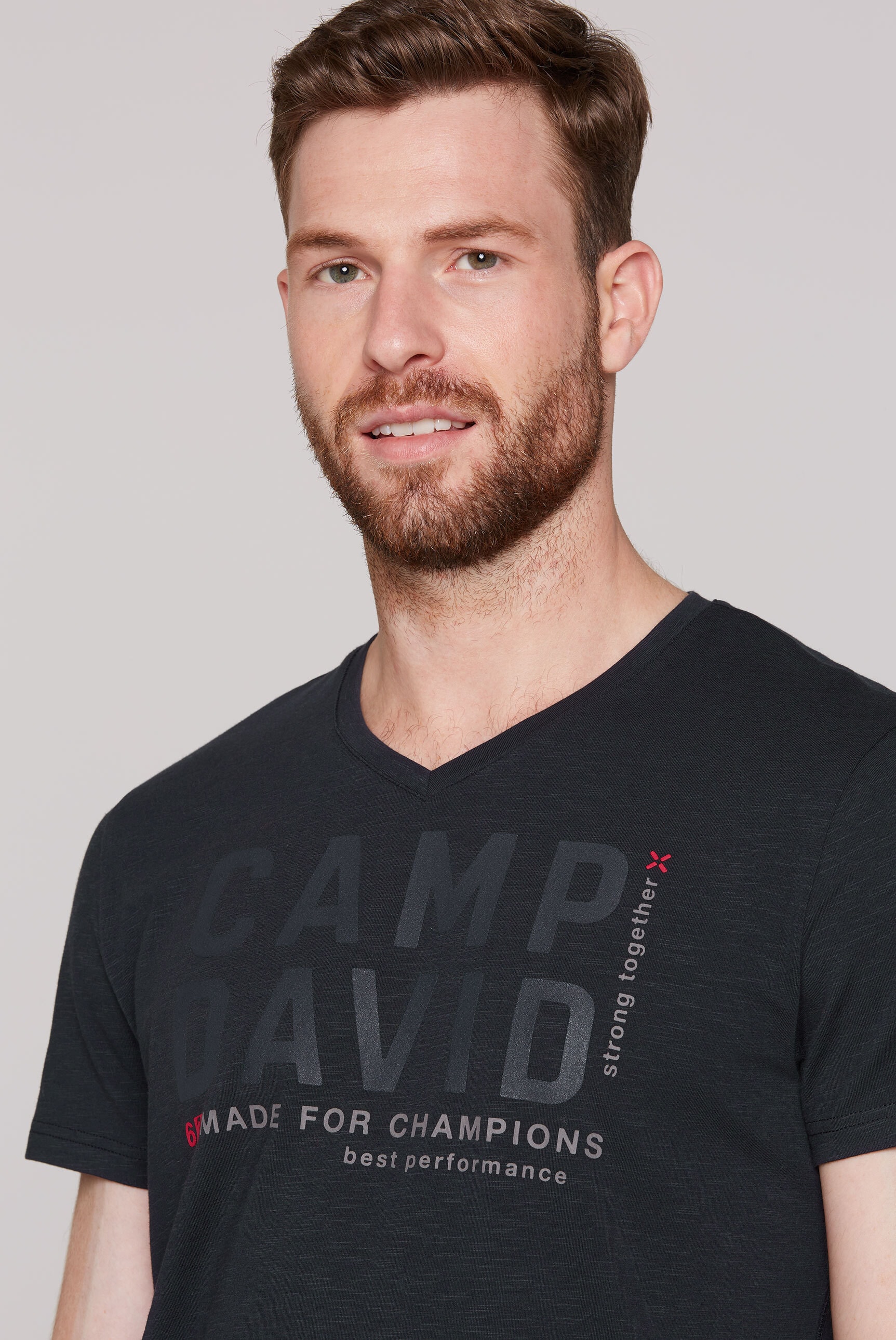 CAMP DAVID V-Shirt, mit maskulinem V-Ausschnitt