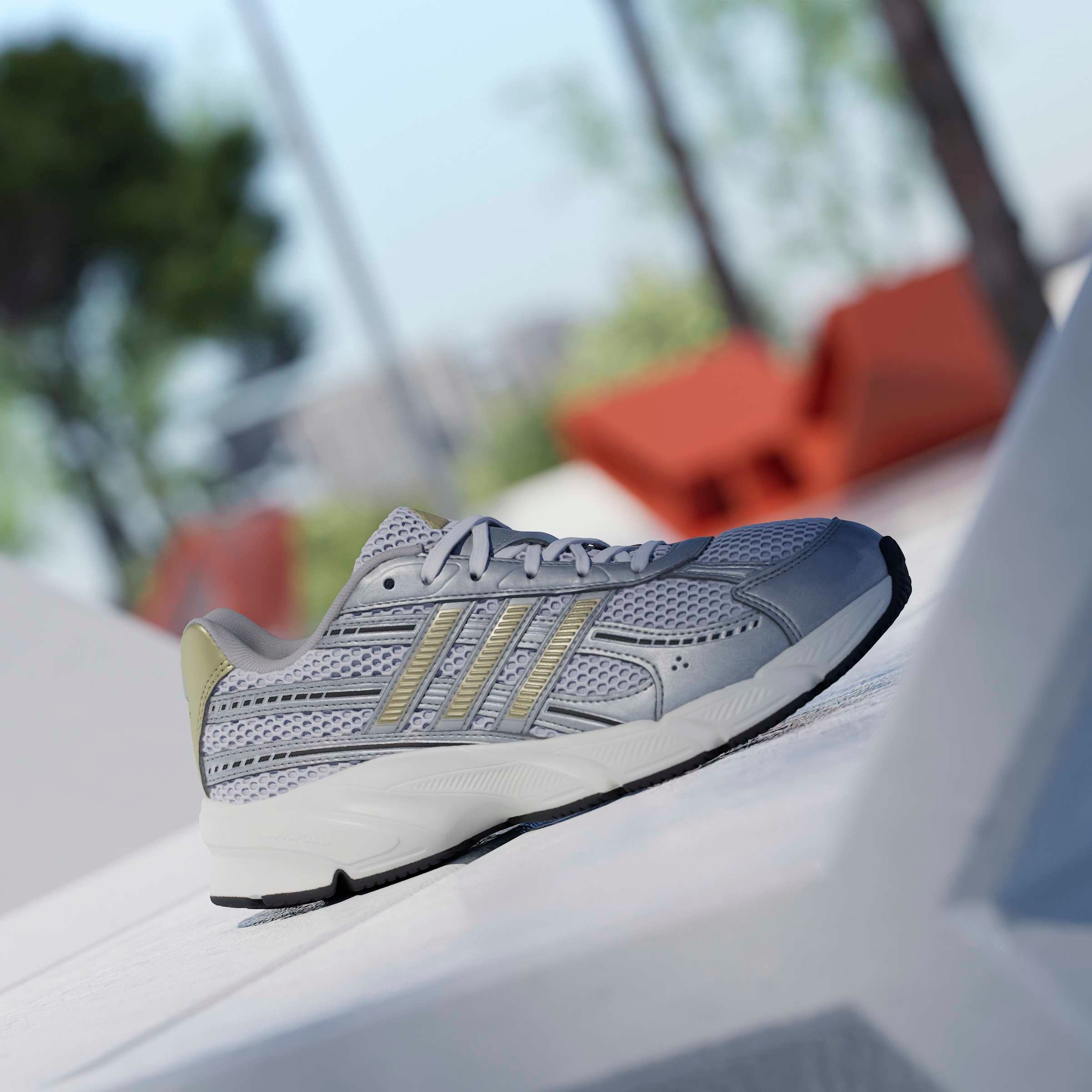 adidas Sportswear Sneaker »TECHNOCHAOS 2000«  inspiriert vom Design des adistar control