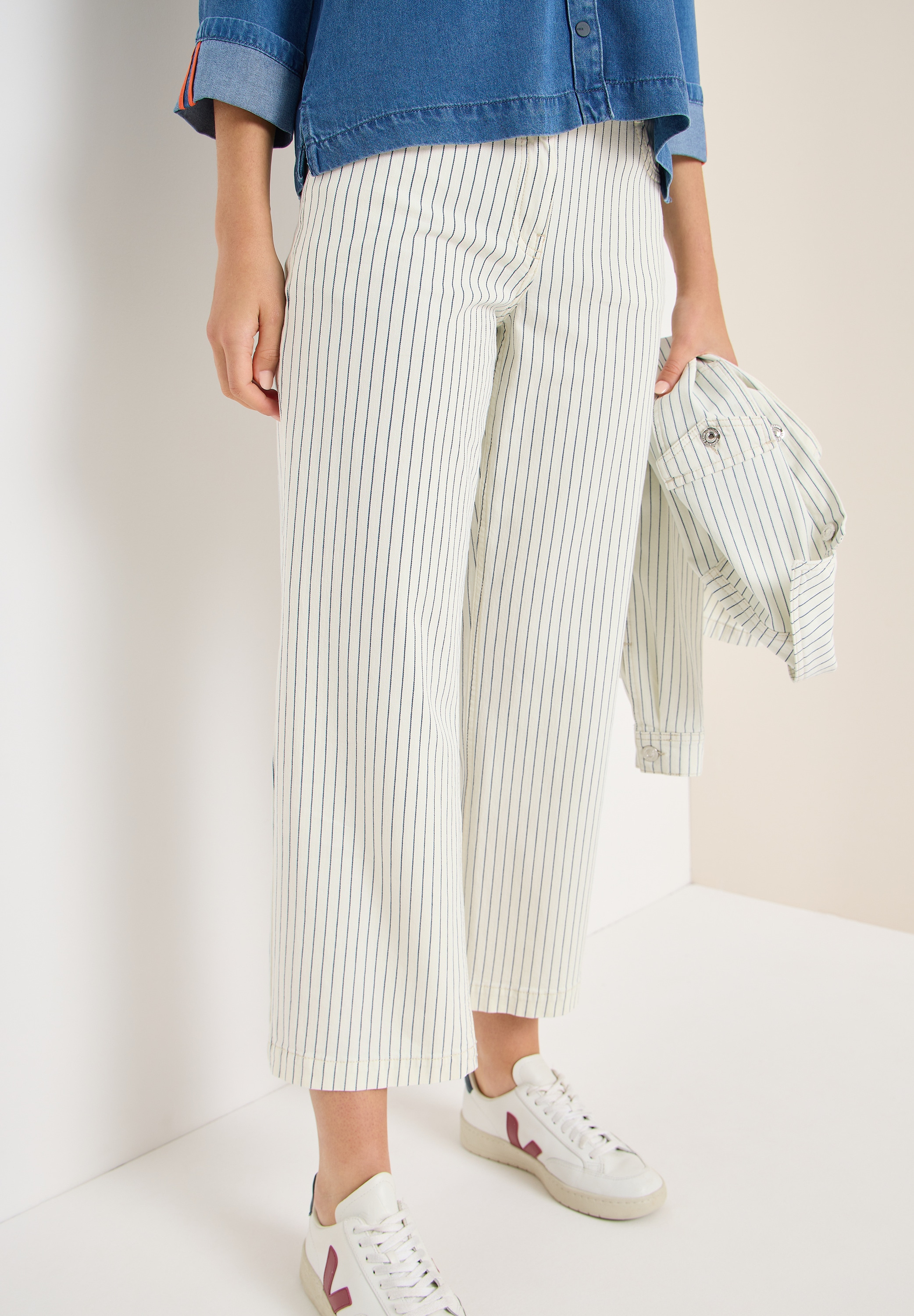 Cecil High Waist