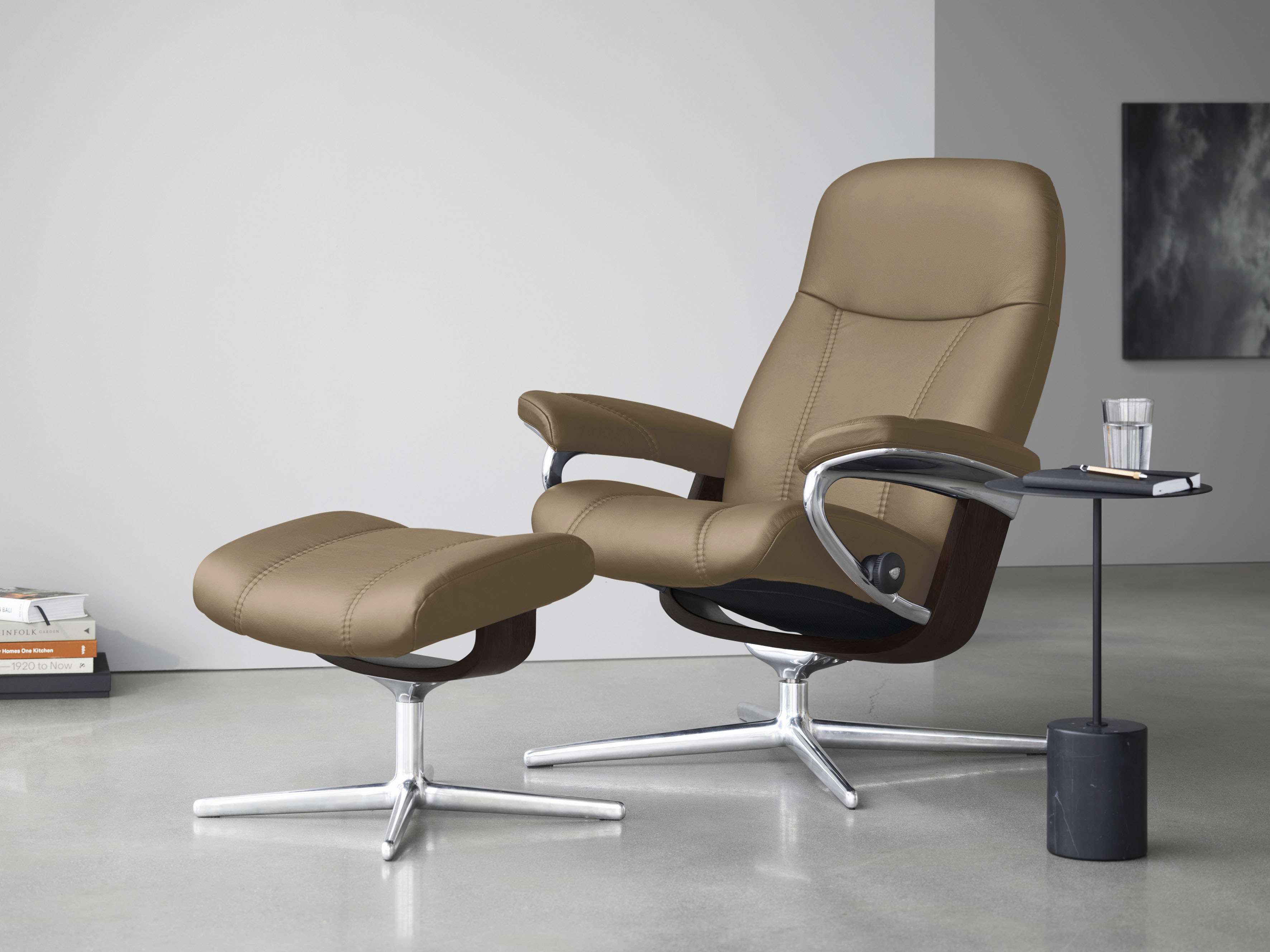 Stressless Relaxsessel "Consul" mit Cross Base, Größe S, M & L, Holzakzent Braun