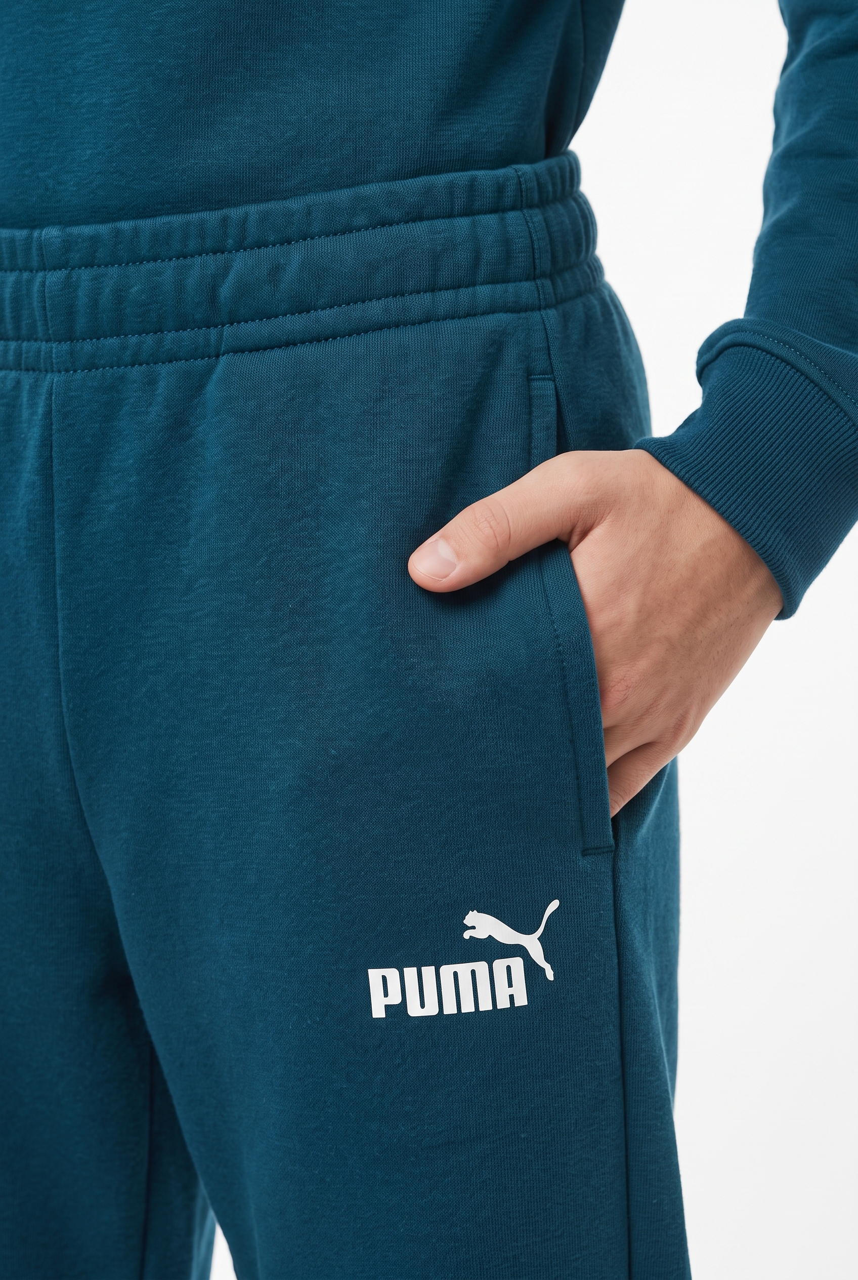 PUMA Trainingsanzug »ESS NO1 LOGO CREW SWEAT SUIT  FL B« 2 zweiteilig, entspannte Passform, ohne Kapuze