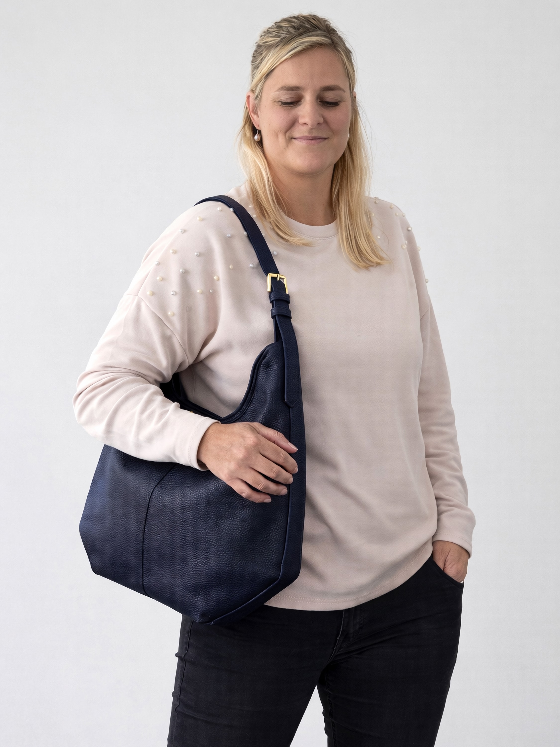 COLLEZIONE ALESSANDRO Schultertasche »Fred« aus Rindsleder, mit langem Riemen
