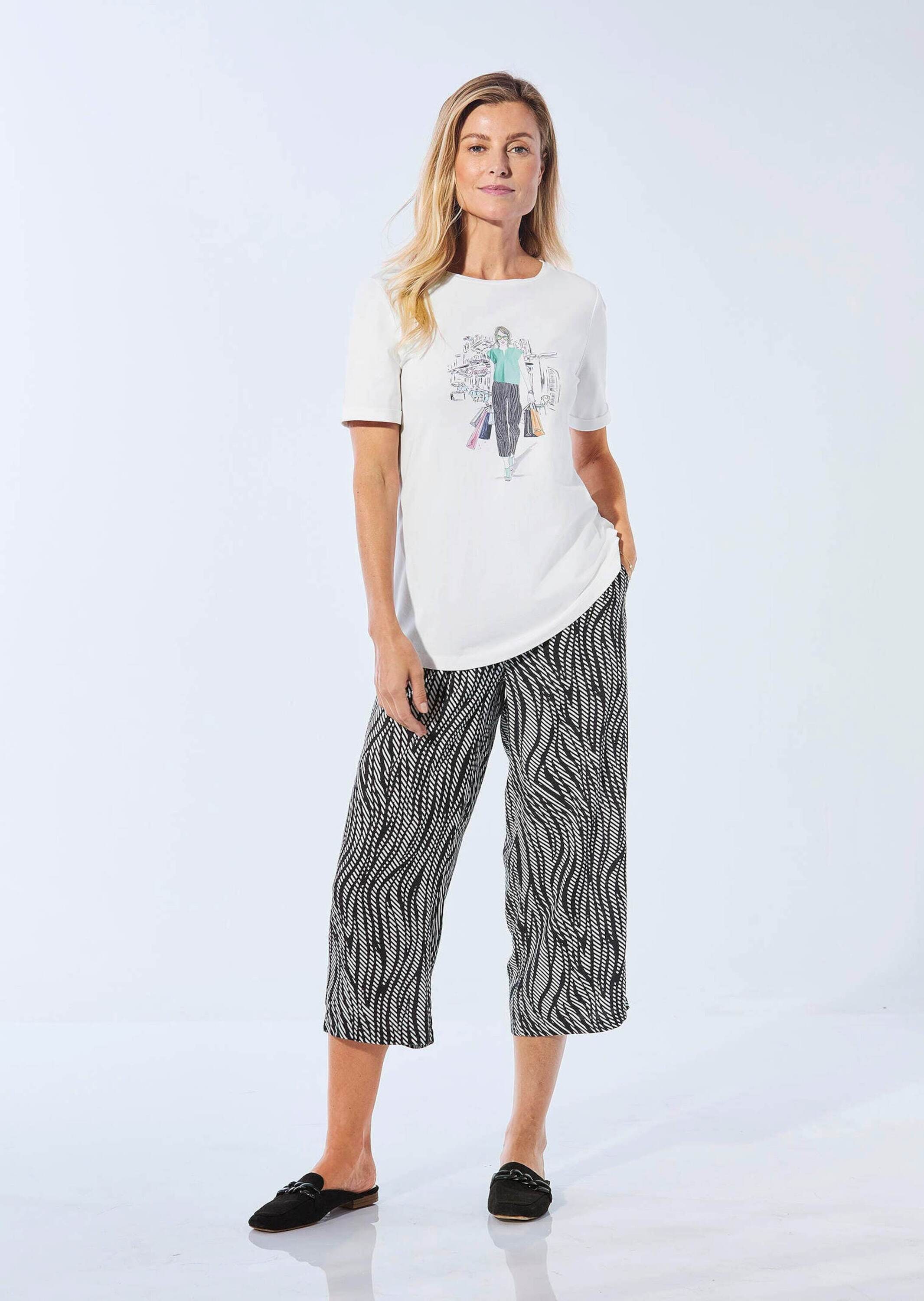 GOLDNER Kurzarmshirt »Kurzgröße Jerseyshirt mit überschnittenen Schultern«