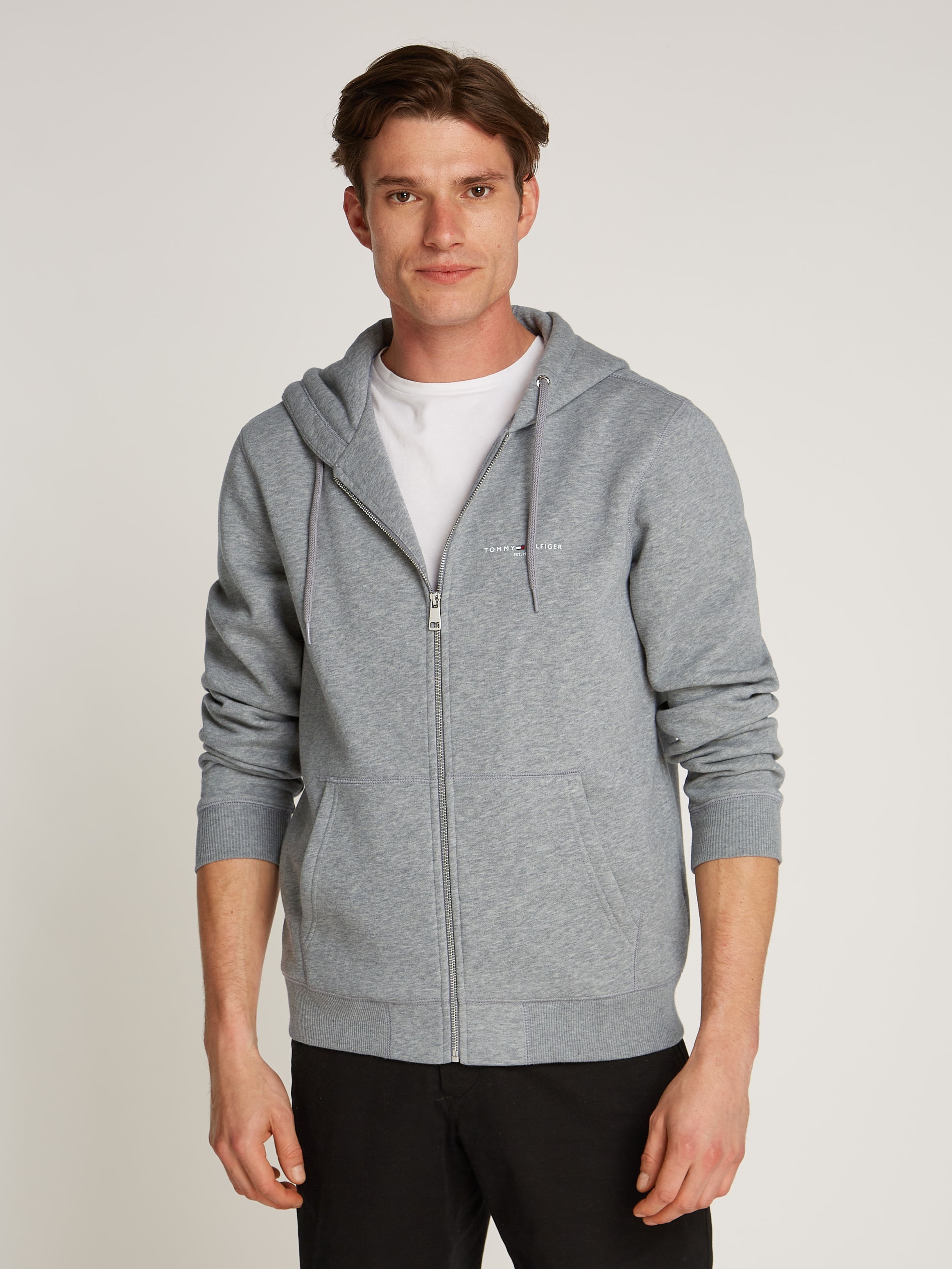 Tommy Hilfiger Sweatjacke »SMALL TOMMY LOGO ZIP HDD«, mit Logoschriftzug