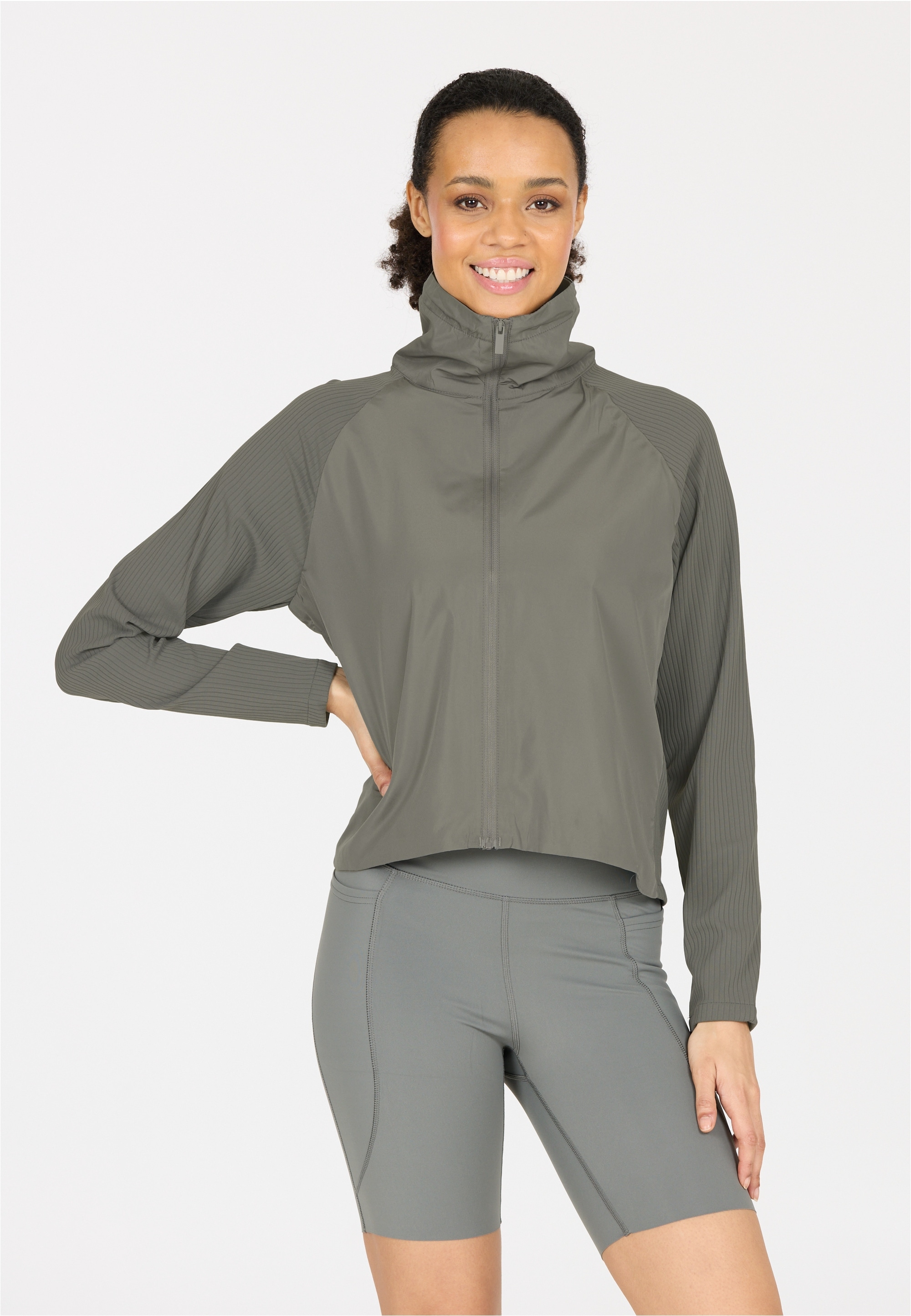 ATHLECIA Outdoorjacke "Aiana", in atmungsaktiver Stretch-Qualität günstig online kaufen