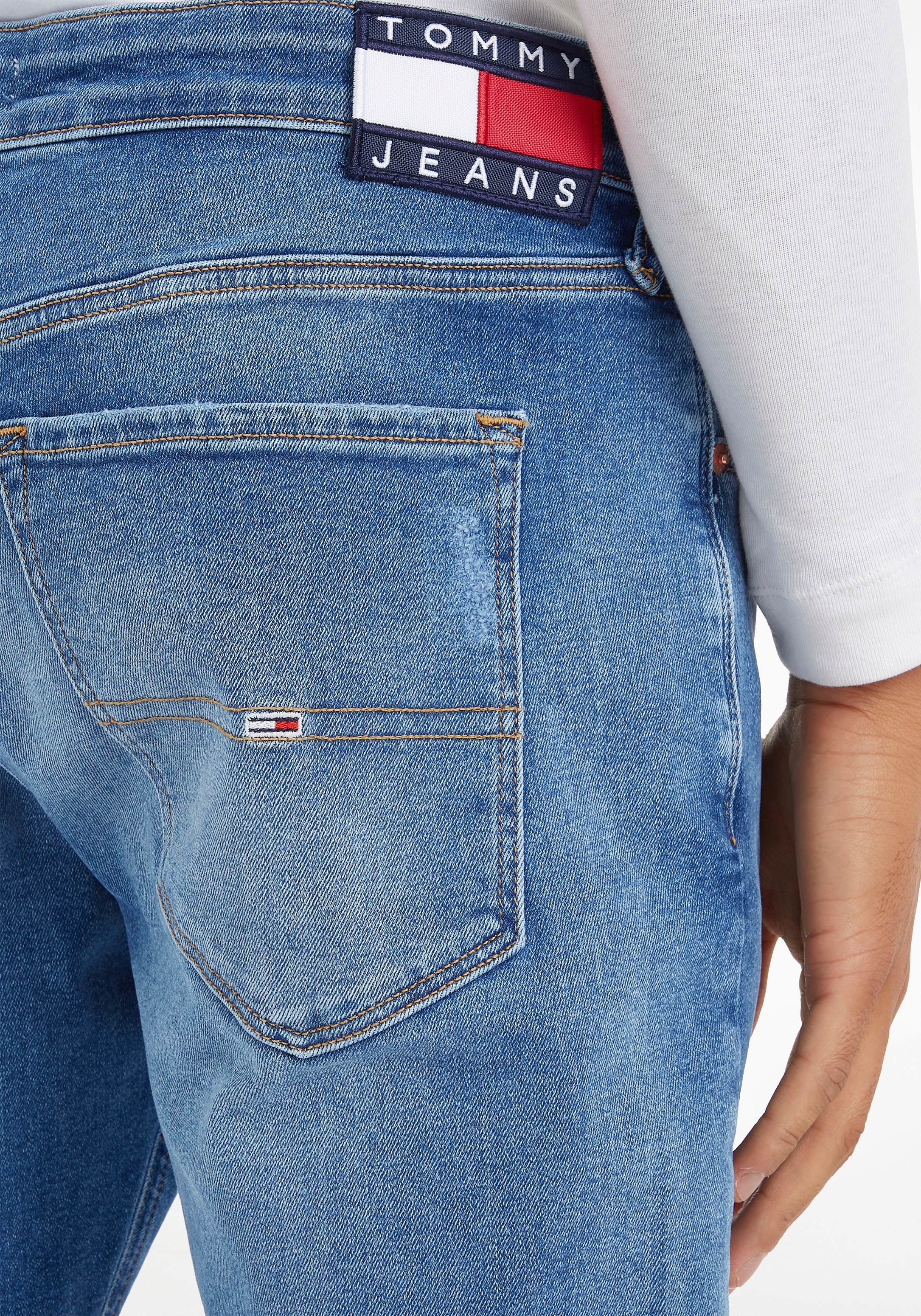 Tommy Jeans Slim-fit-Jeans »SCANTON Y SLIM« mit Tommy Jeans Knopf &amp; Nieten JN9755