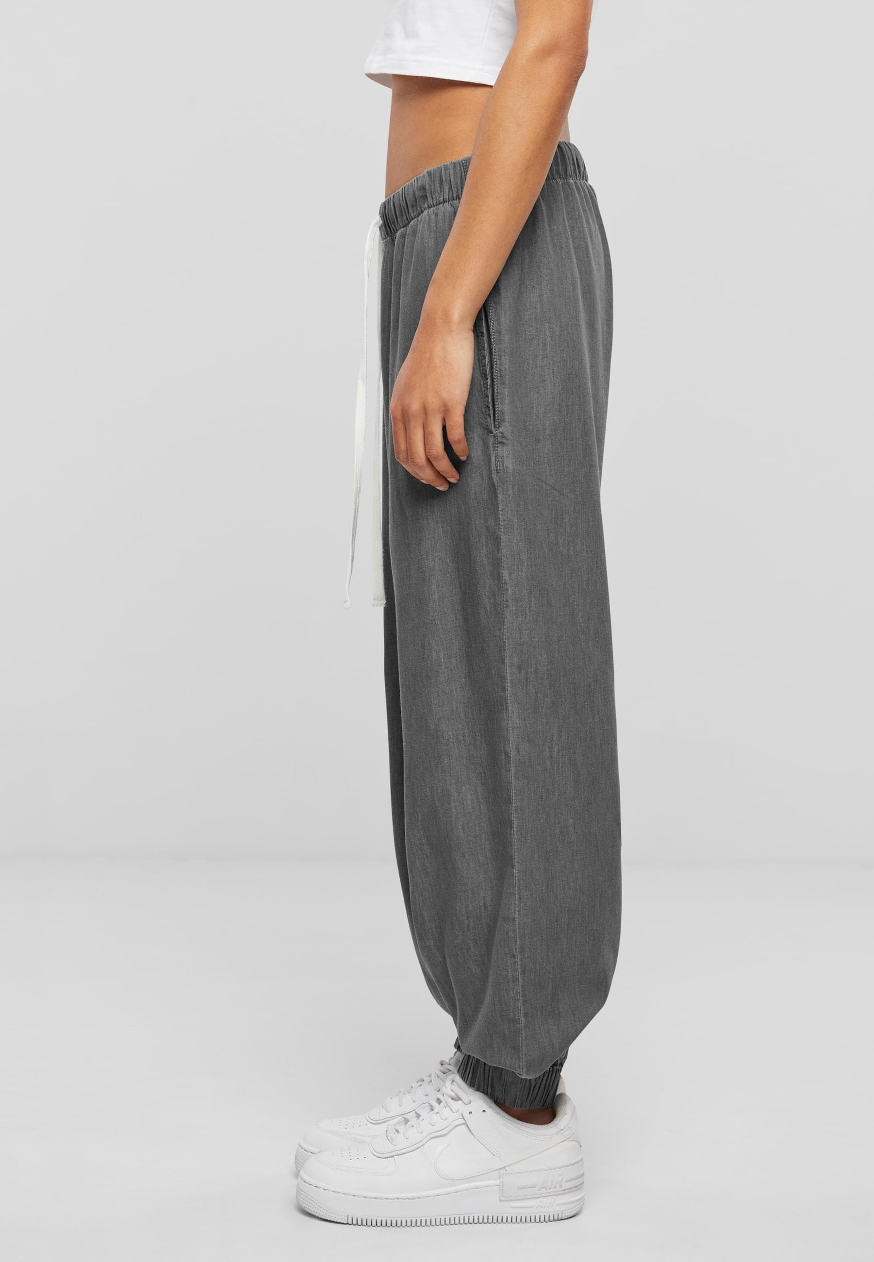 URBAN CLASSICS Jogginghose »Urban Classics Damen Ladies Light Denim Jogpants«, (1 tlg.)