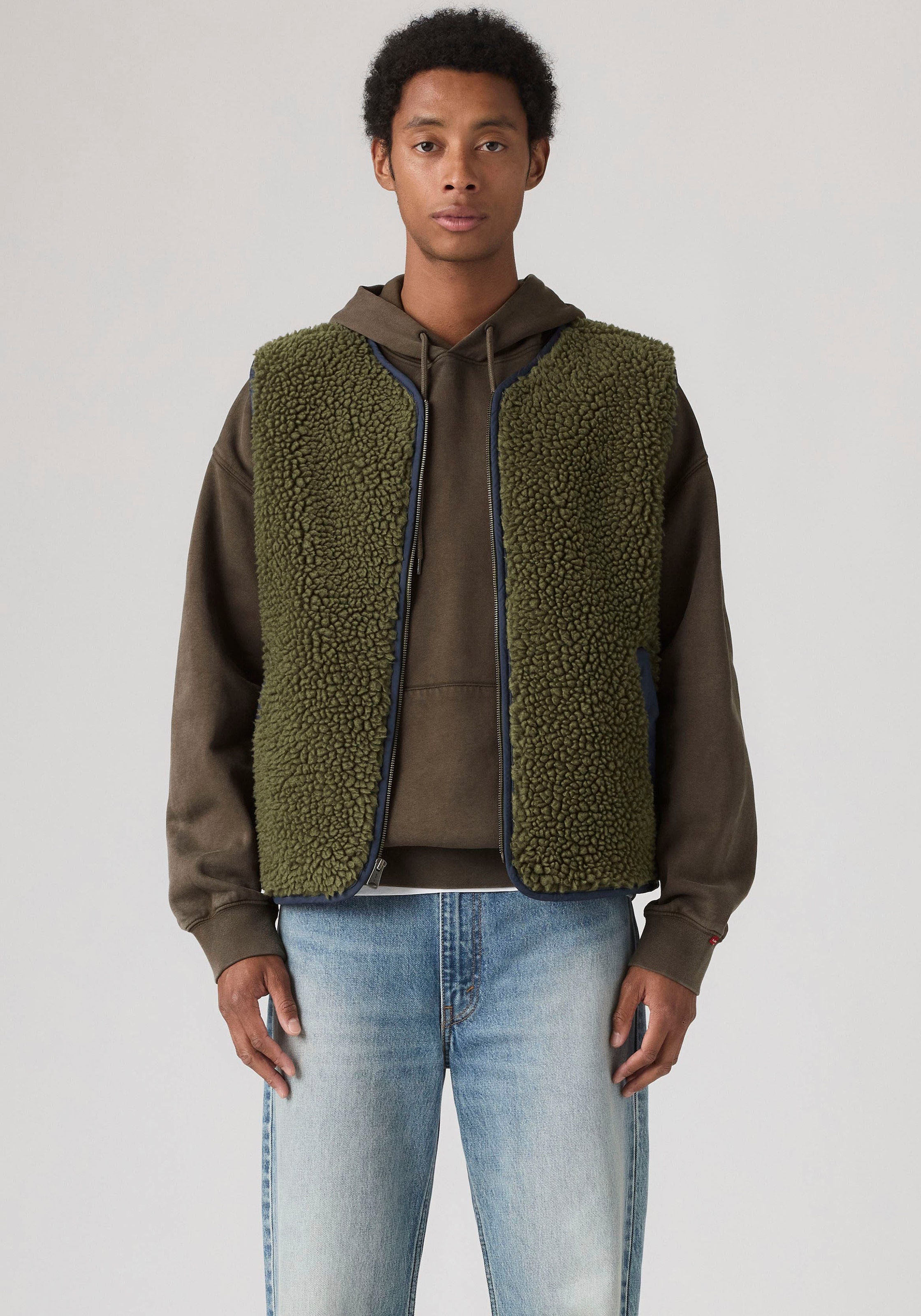 Levis Plüschweste "SEACLIFF SHERPA VEST" Bequeme Passform, praktischer Reißverschluss