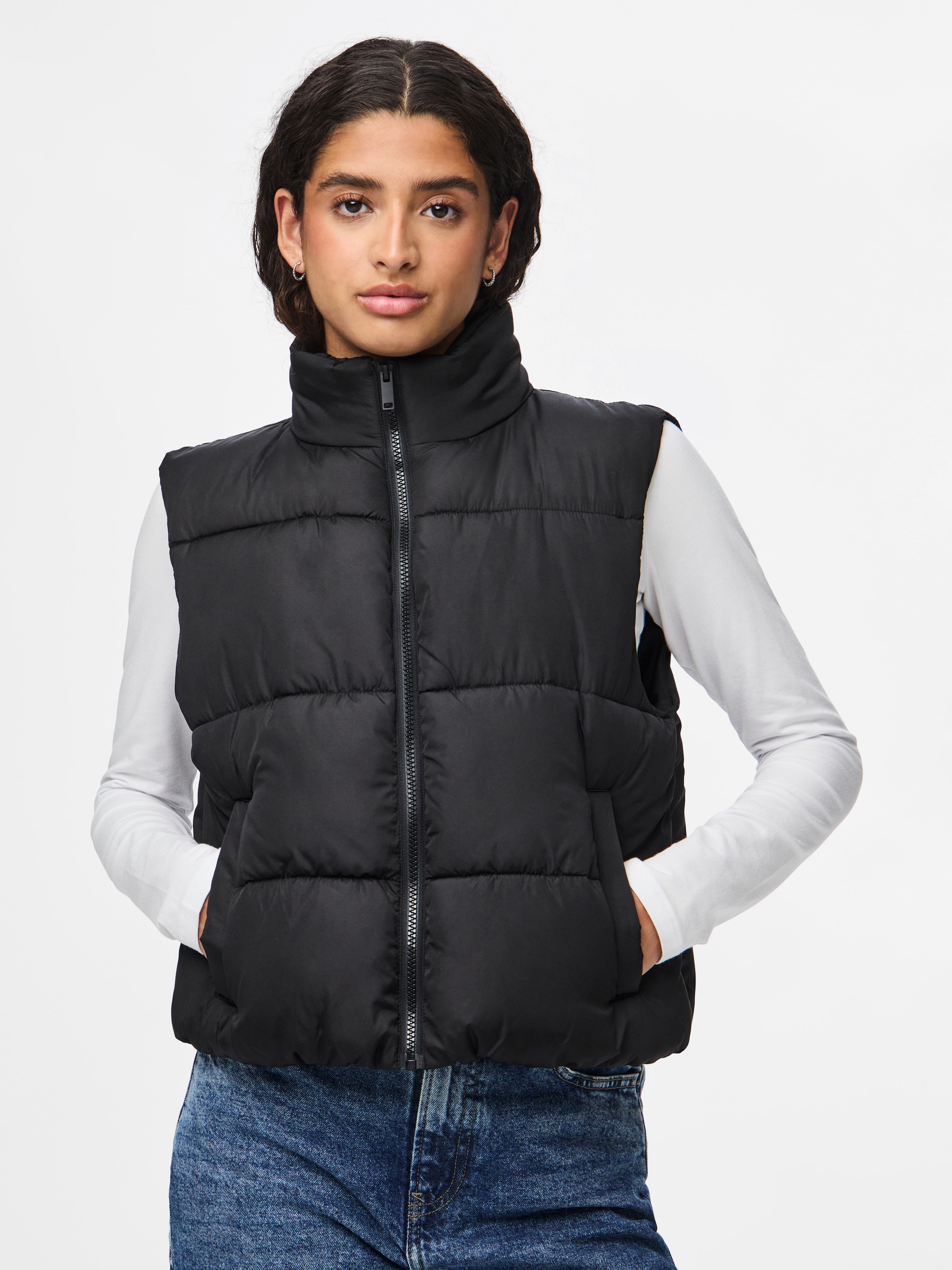 pieces Steppweste "PCBEE NEW SHORT PUFFER VEST NOOS BC" Kunstfaser