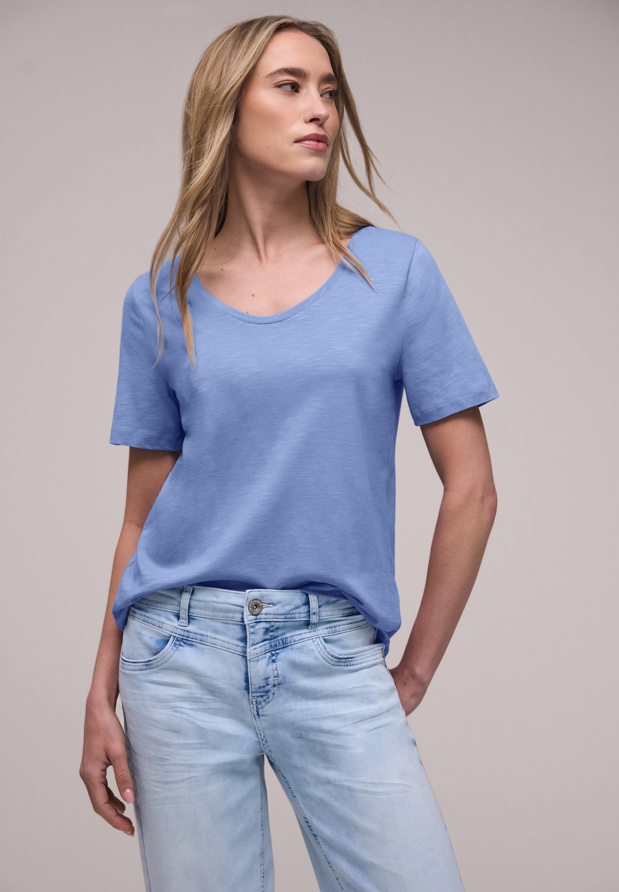 STREET ONE T-Shirt mit abgerundetem V-Ausschnitt