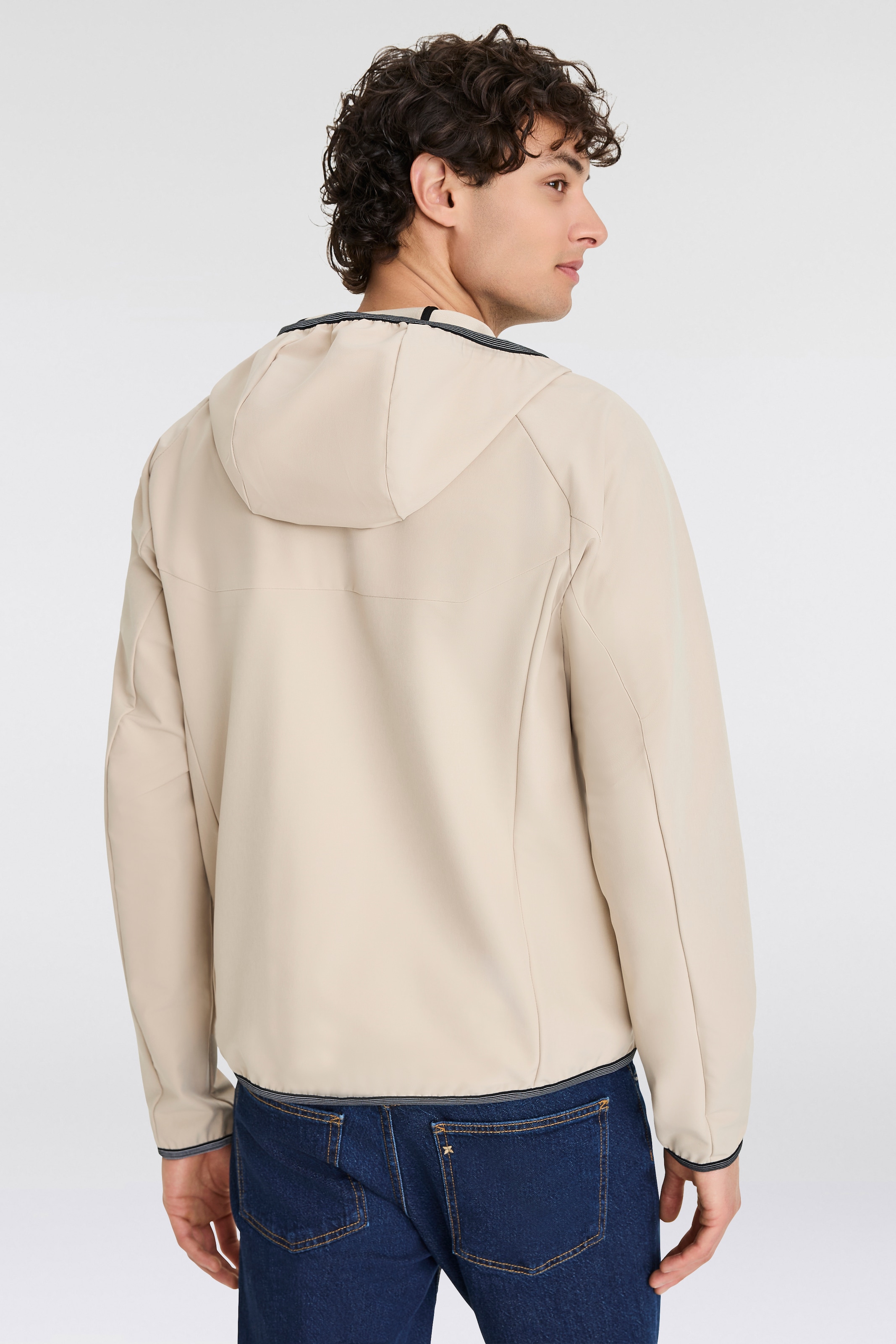 BOSS GREEN Funktionsjacke »L_Commuter«, mit Kapuze, mit gummiertem Markenlabel