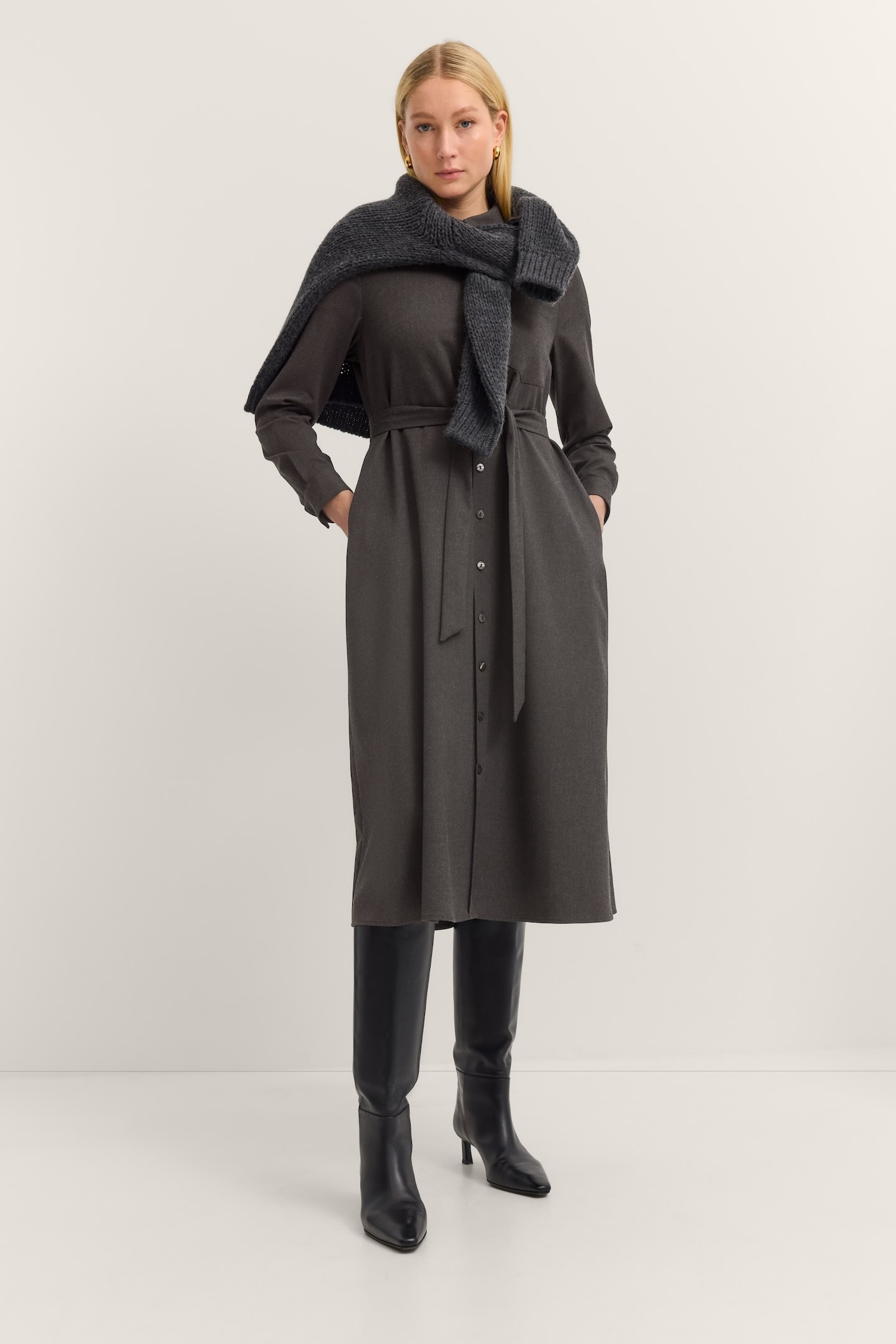 bugatti Blusenkleid "Stretch-Mix", mit Bindegurt und Knopfleiste günstig online kaufen