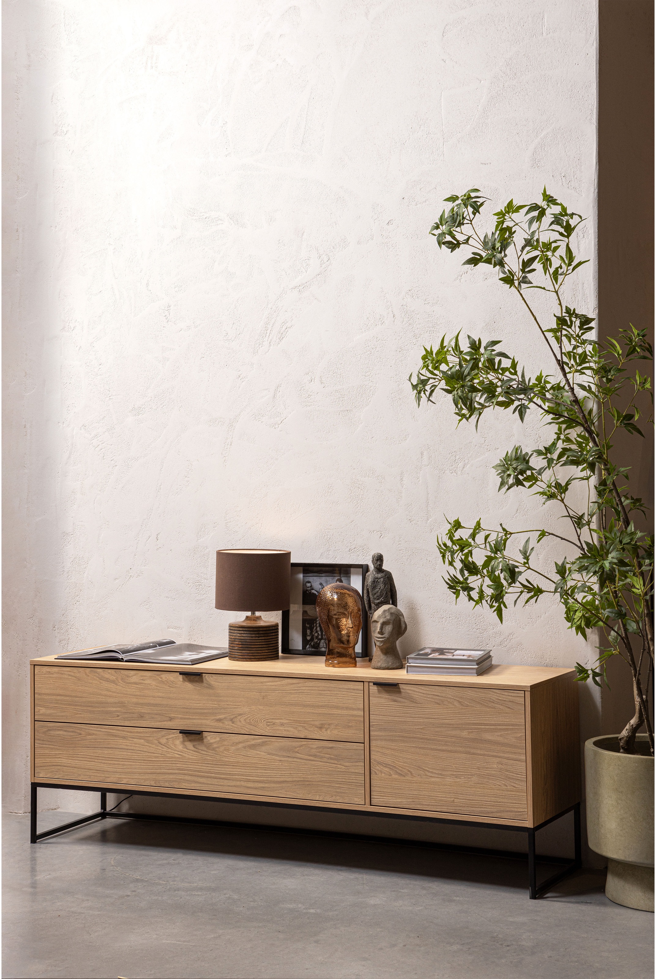 WOOOD Lowboard »WOOOD SILAS TV-MÖBEL« Silas TV-Möbel aus Eichen-Melamin bietet modernes Design und Stil