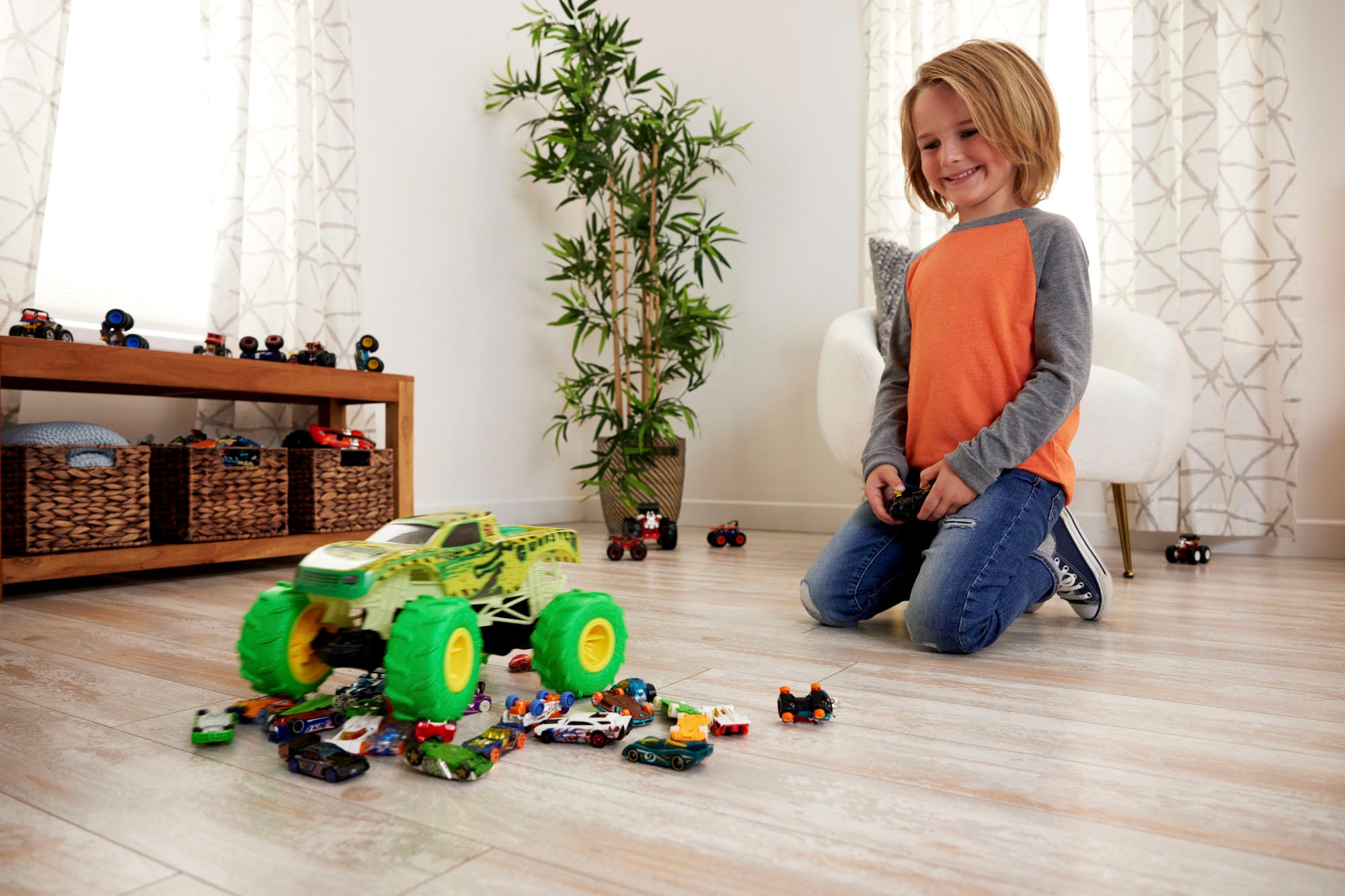 Hot Wheels RC-Monstertruck »Gunkster«, leuchtet im Dunkeln