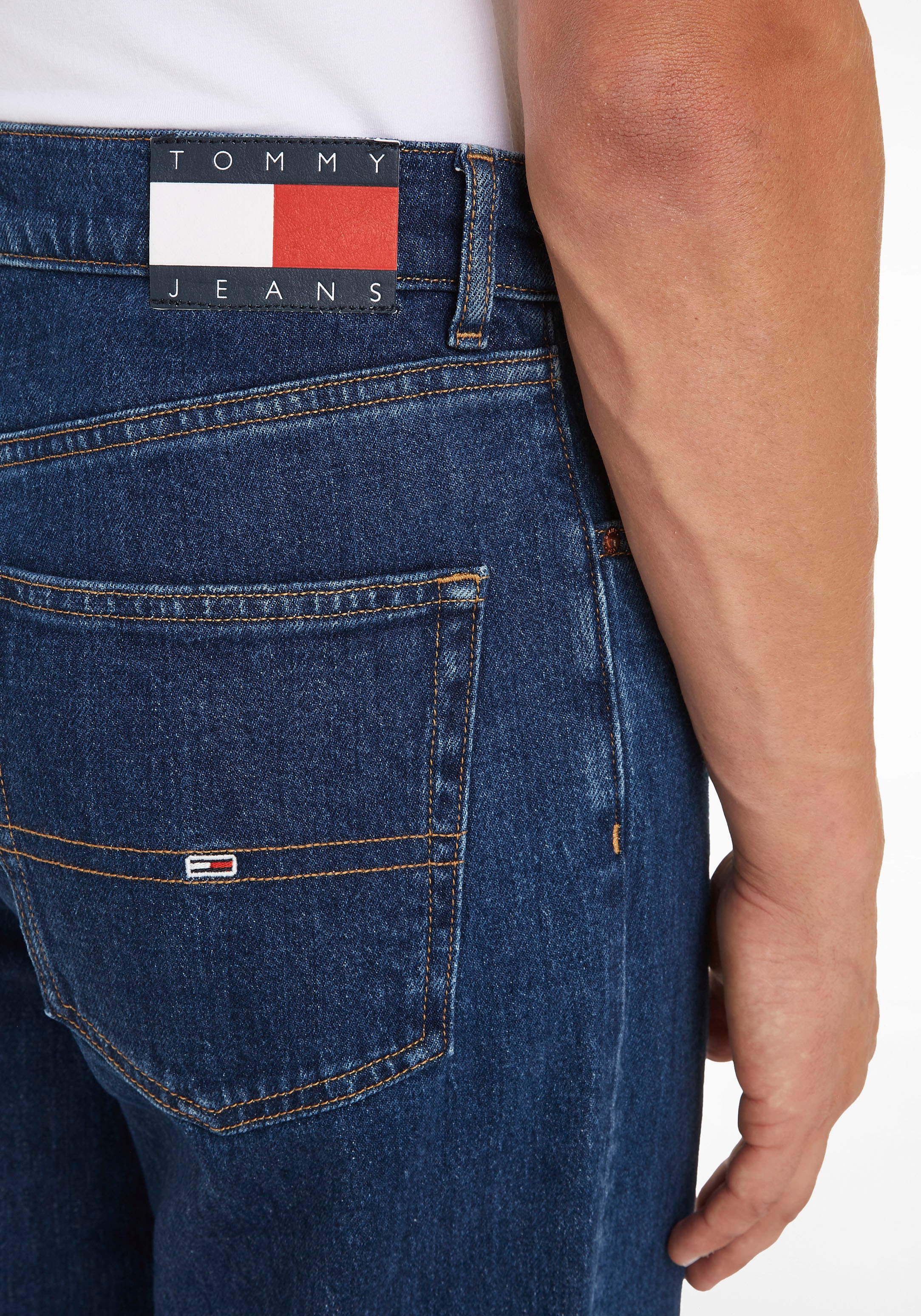 Tommy Jeans Tapered-fit-Jeans »Isaac Relaxed Tapered« im 5-Pocket-Style