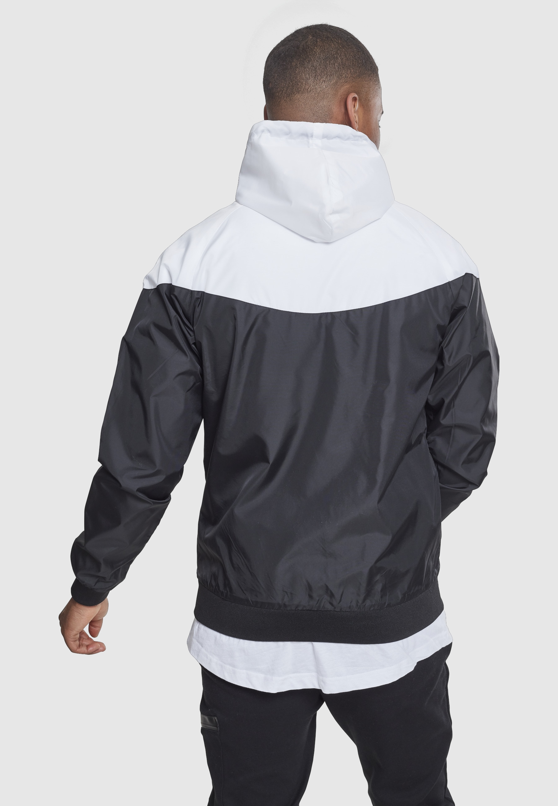 URBAN CLASSICS Allwetterjacke »Urban Classics Herren Arrow Windrunner« 1 Stk. tlg. mit Kapuze
