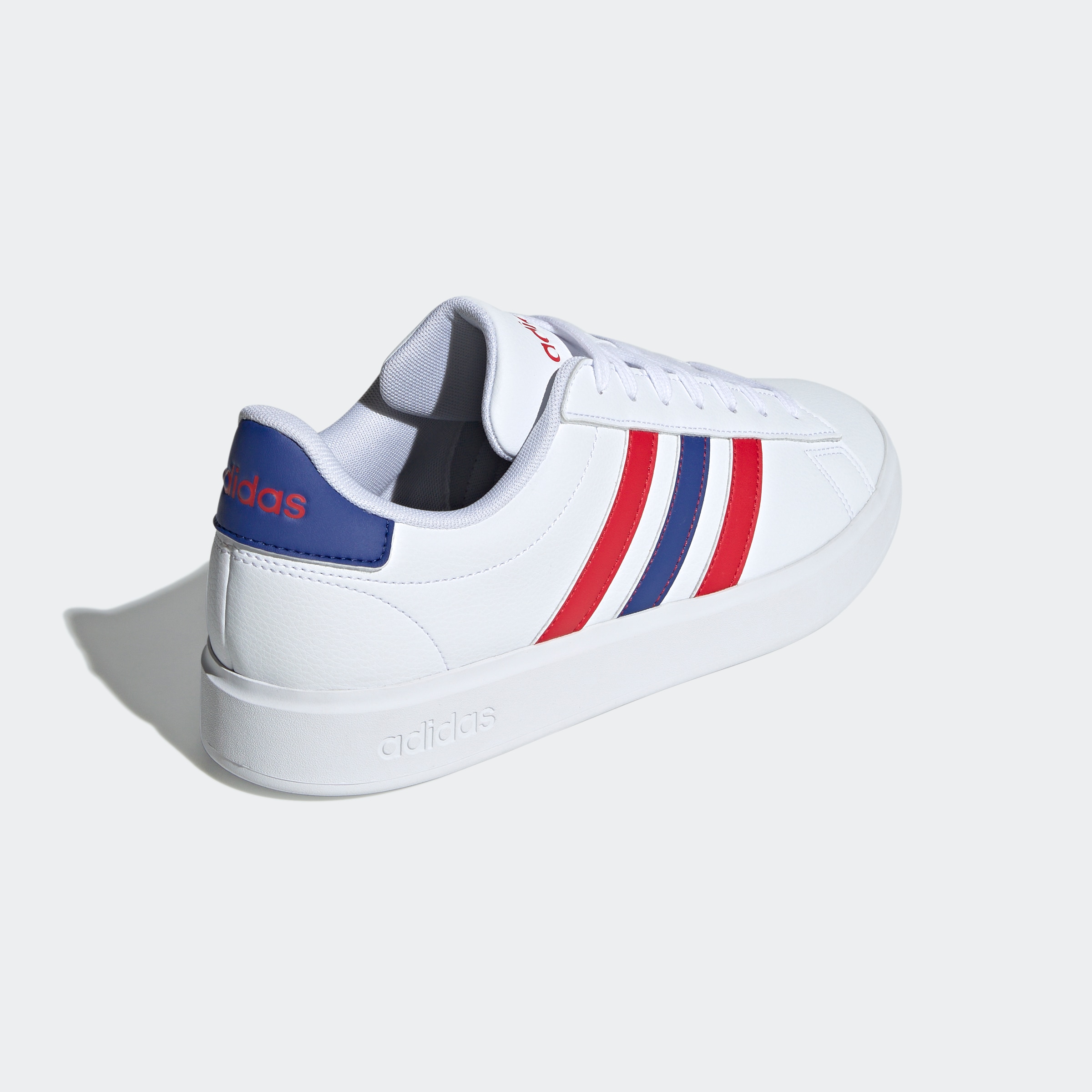 adidas Sportswear Sneaker »GRAND COURT CLOUDFOAM COMFORT«, Design auf den Spuren des adidas Superstar