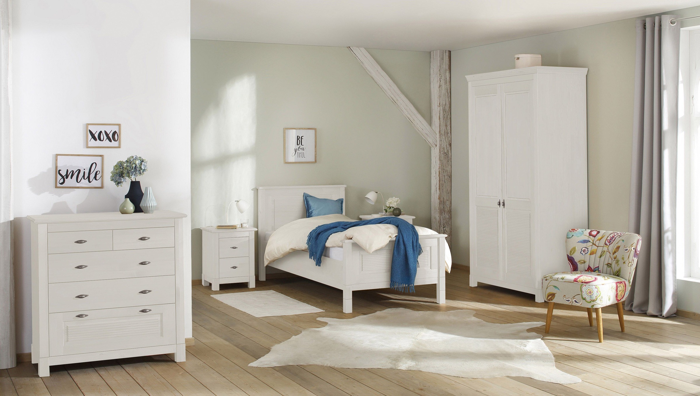 OTTO home Kleiderschrank "Rauna, mit Lamellen und Kassetten, klassischer La günstig online kaufen