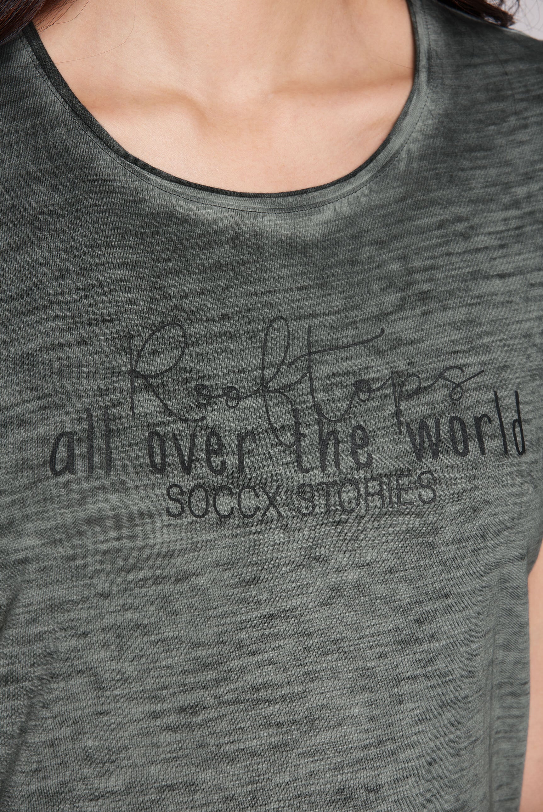 SOCCX Rundhalsshirt, mit offenen Kanten