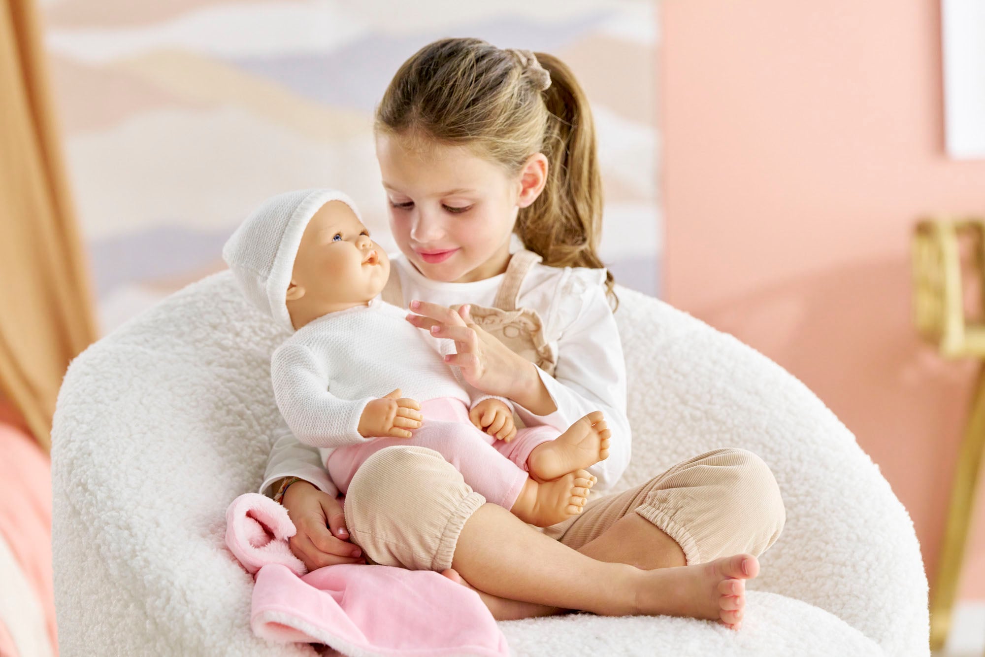 Corolle® Babypuppe »Mon Grand Poupon Rose Newborn«, mit Vanilleduft