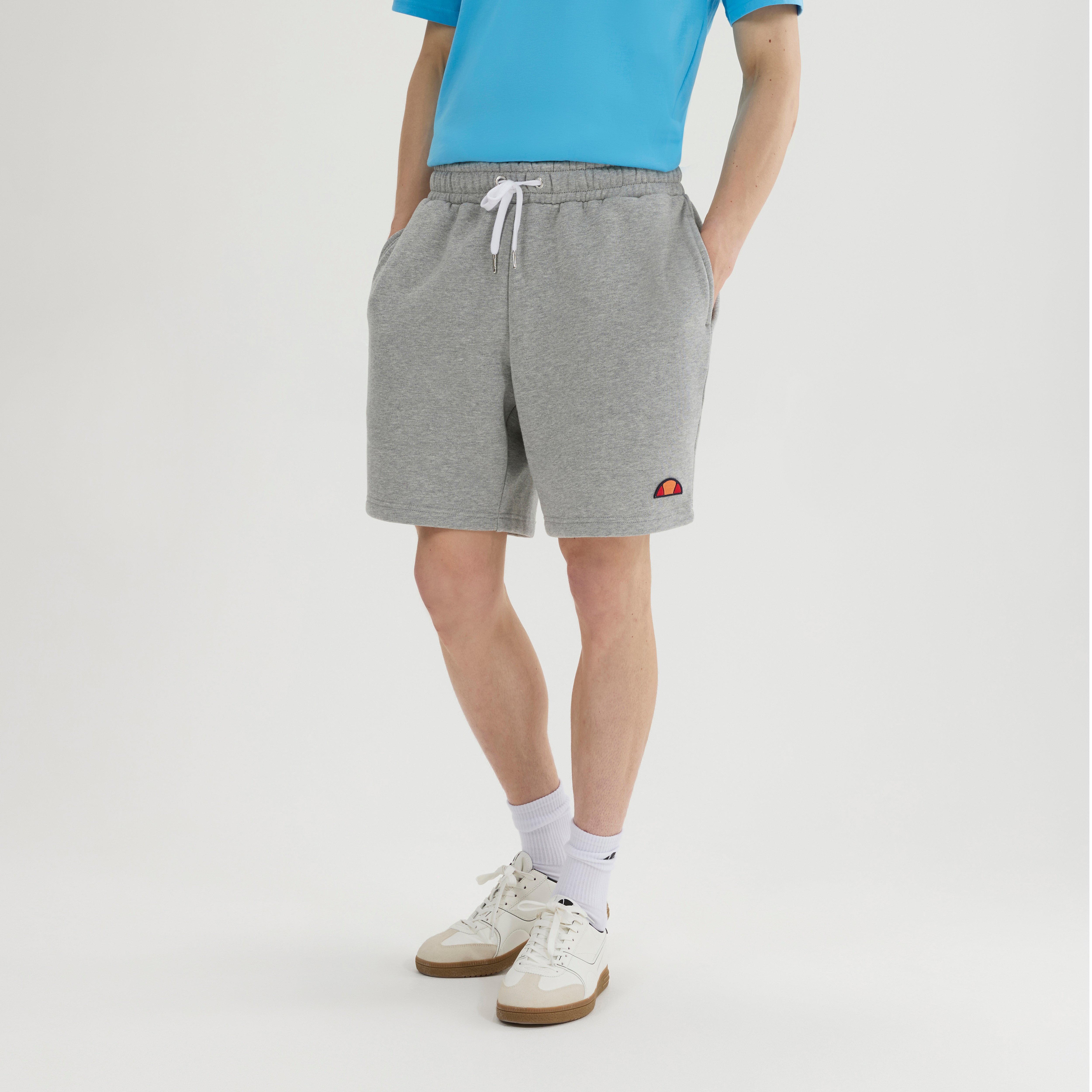 Ellesse Sweatshorts "ISLINGTON SHORT" aus Baumwolle und Polyester, bequeme Passform