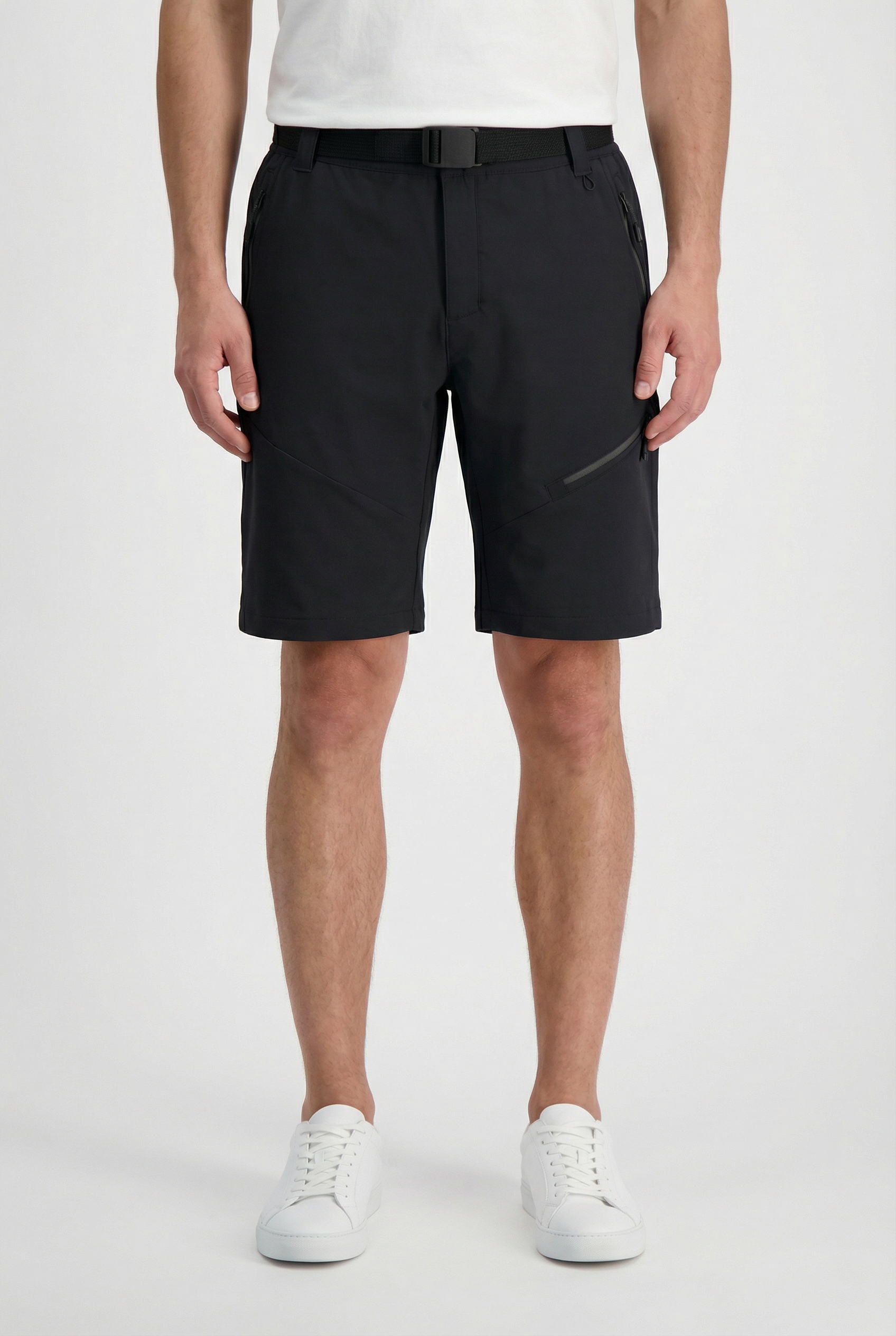 Killtec Funktionsshorts "KOS 247 MN SHRTS" in 4-Wege-Stretch-Material, mit zahlreichen praktischen Taschen