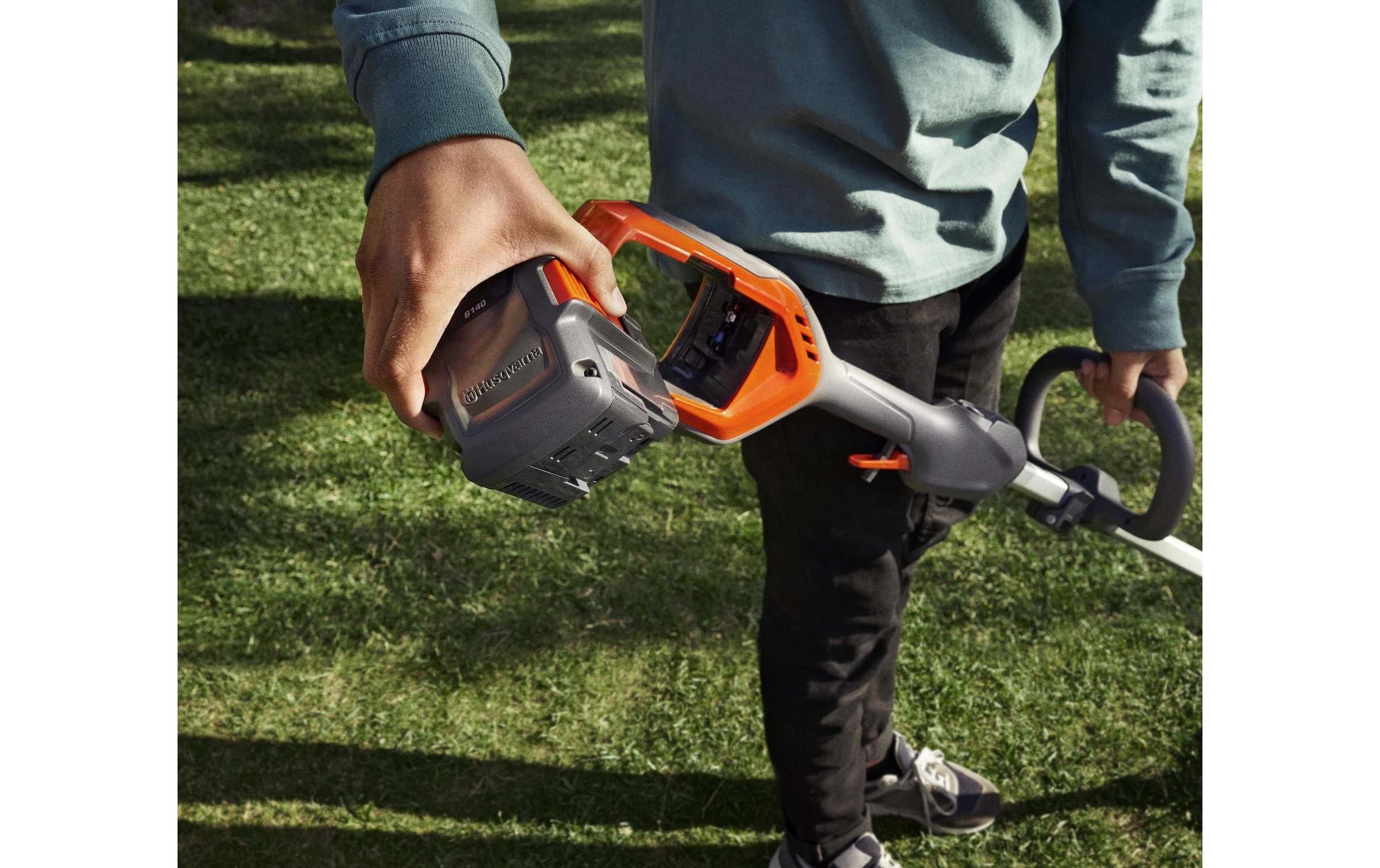 Husqvarna Akku-Rasentrimmer »215iL Solo«