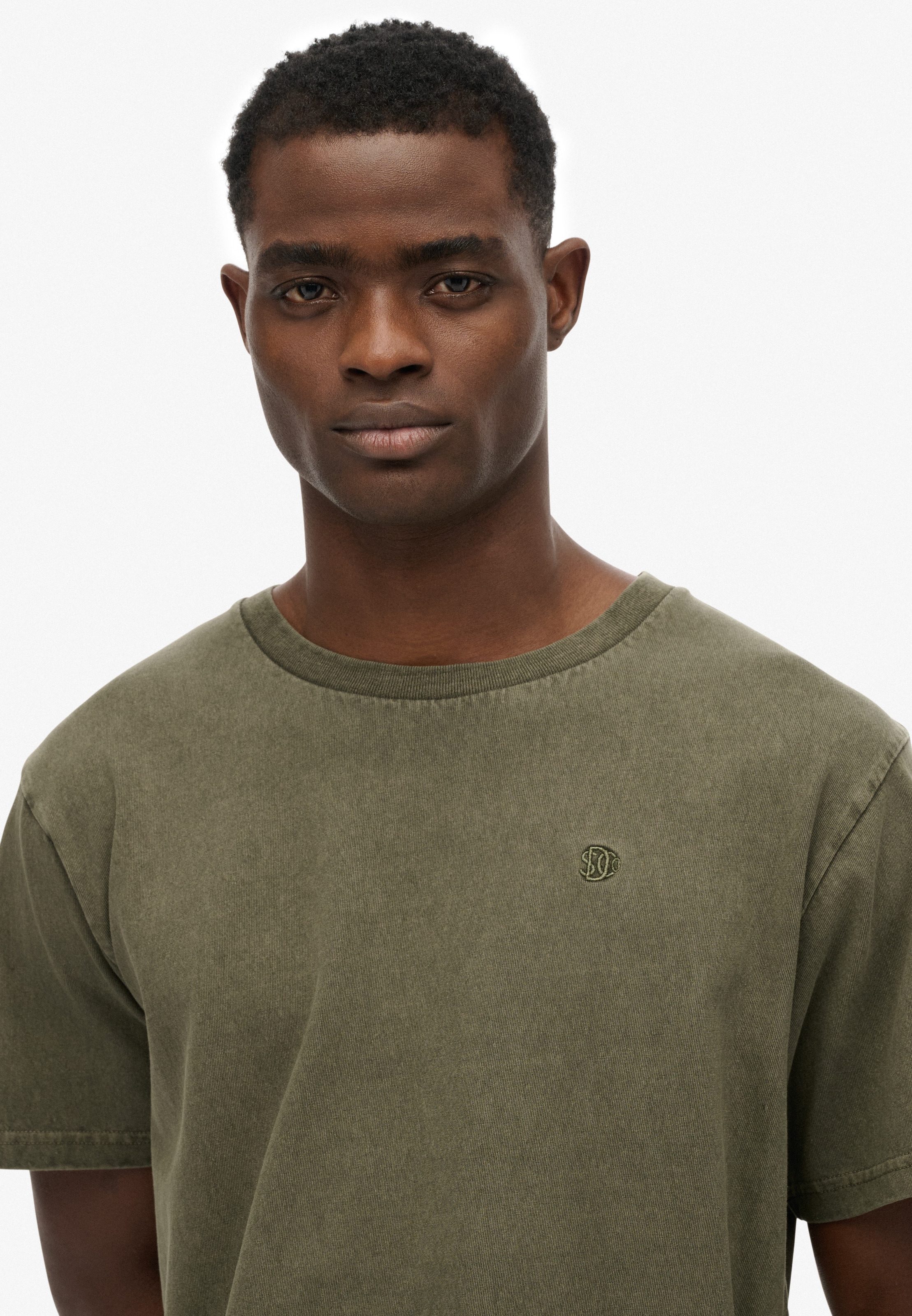 Superdry Rundhalsshirt »ESSENTIALS RELAXED TEE«