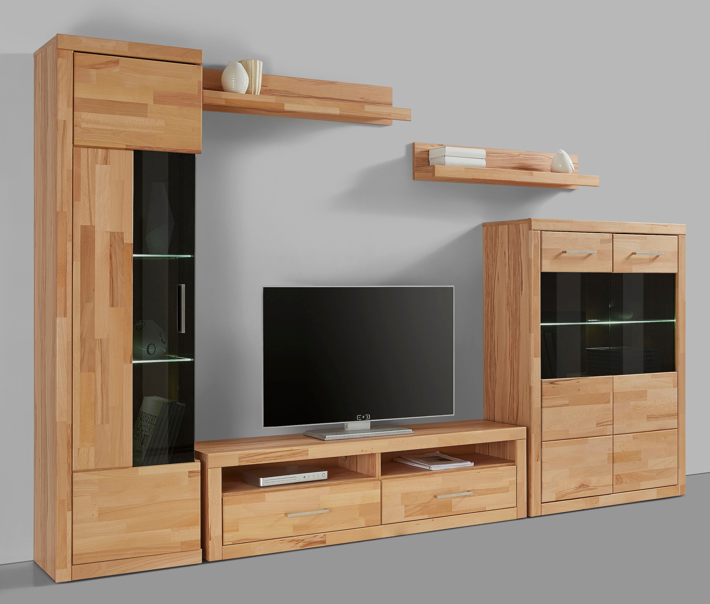 Home affaire Wohnwand »Ribe,Fronten Massivholz,Korpus Holzwekstoff,viel Stauraum«, (Set, 5 St.), Glaseinsatz aus gehärtetem Glas,Böden teilweise versetzbar