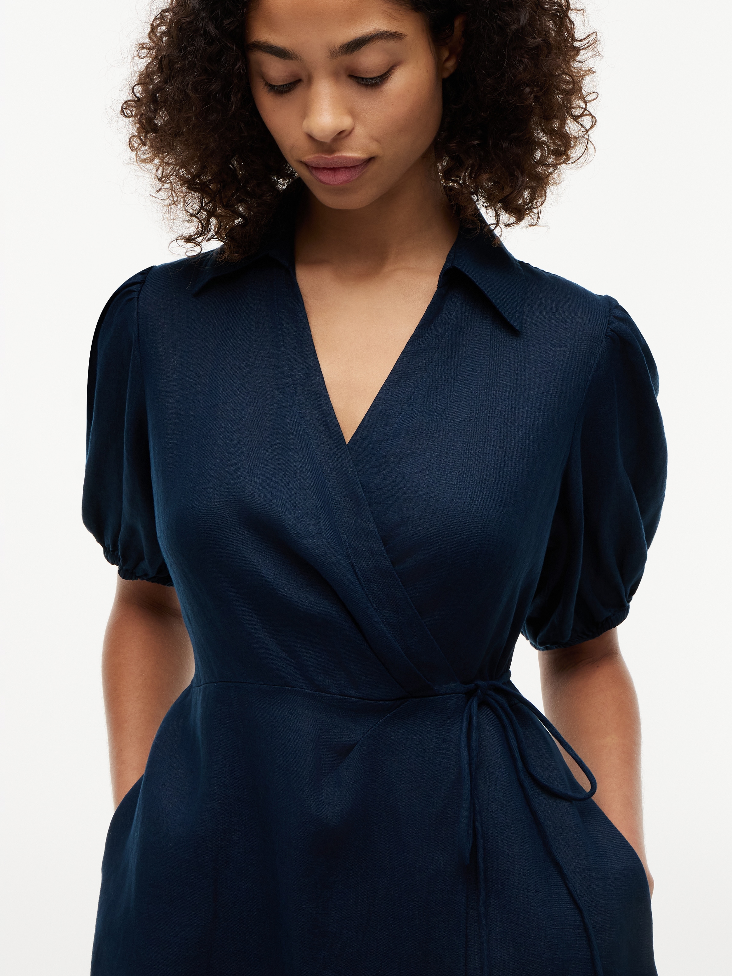 Tommy Hilfiger Wickelkleid »SUMR LINEN WRAP LNG MIDI DRS« Leinen, Bindeband