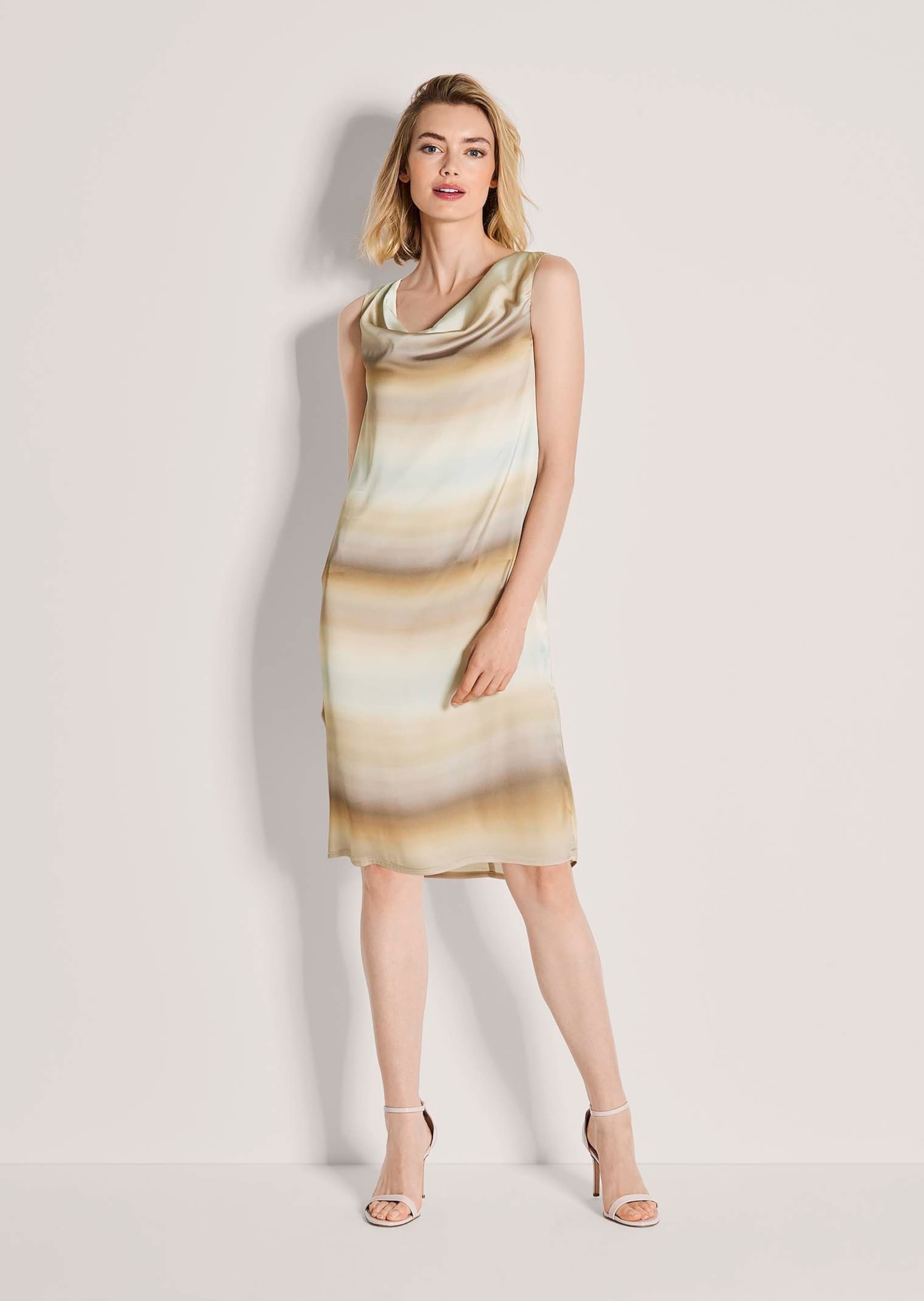 MADELEINE Sommerkleid "Satinkleid Viskosekleid mit Aquarell-Print" Fließend günstig online kaufen