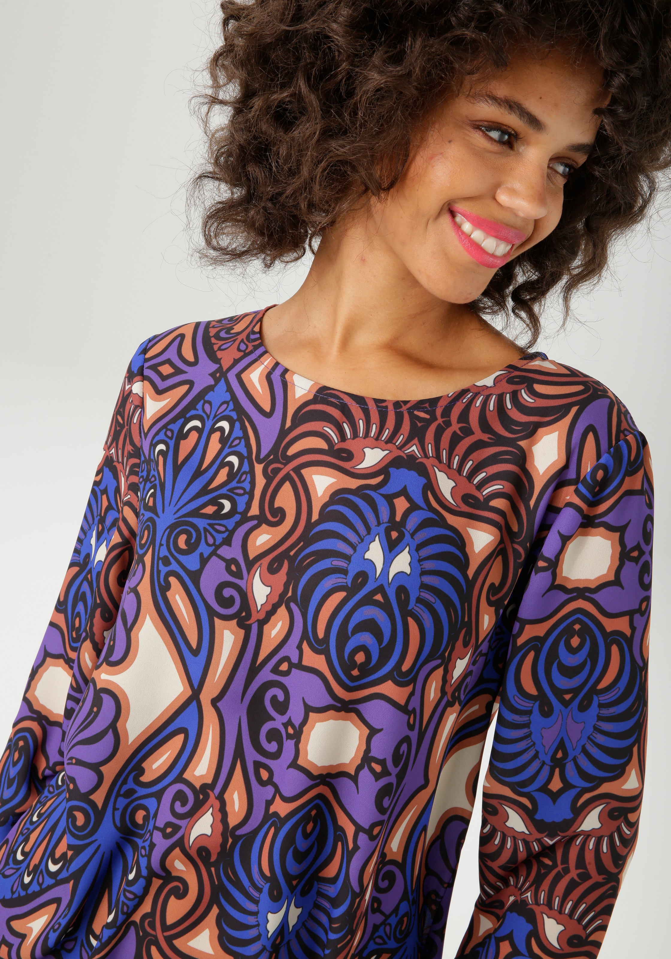 Aniston CASUAL Minikleid, mit großflächigem Ornament-Druck - NEUE KOLLEKTION