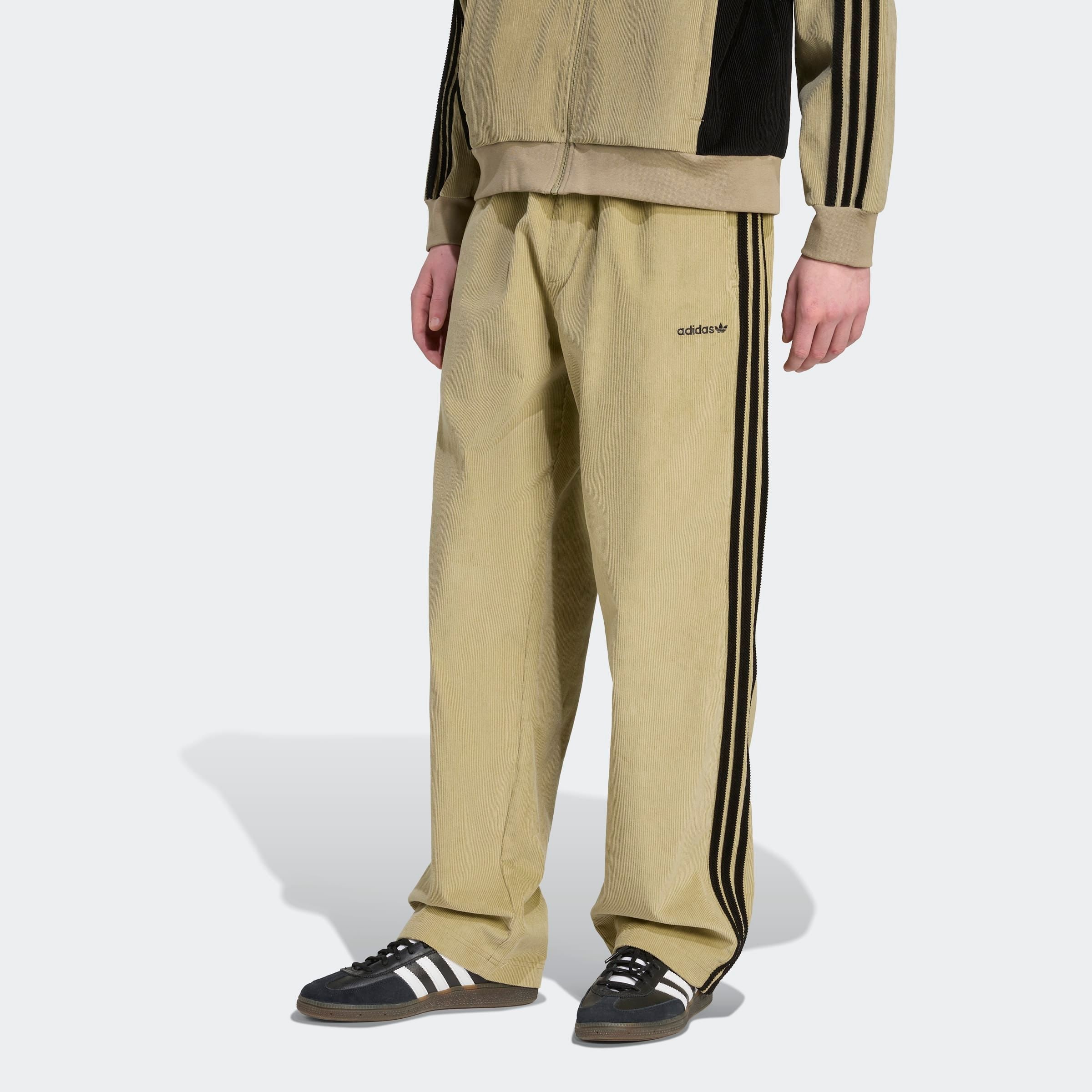 adidas Originals Sporthose "AUS CORD" sportlicher Stil, für Freizeit und Sp günstig online kaufen