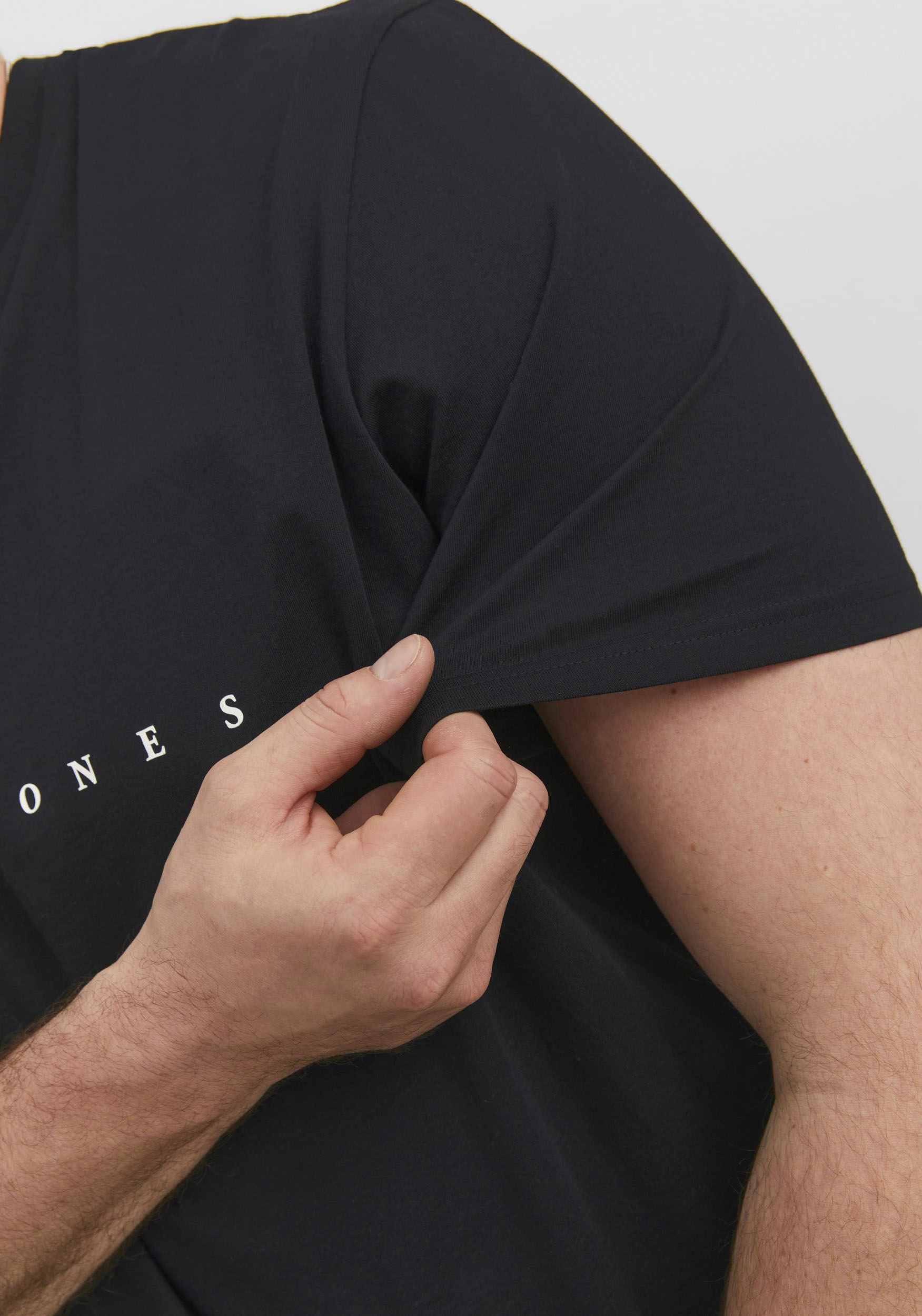 Thumbnail - Jack & Jones PlusSize Rundhalsshirt "JJESTAR JJ TEE SS NOOS PLS" mit Logo Schriftzug