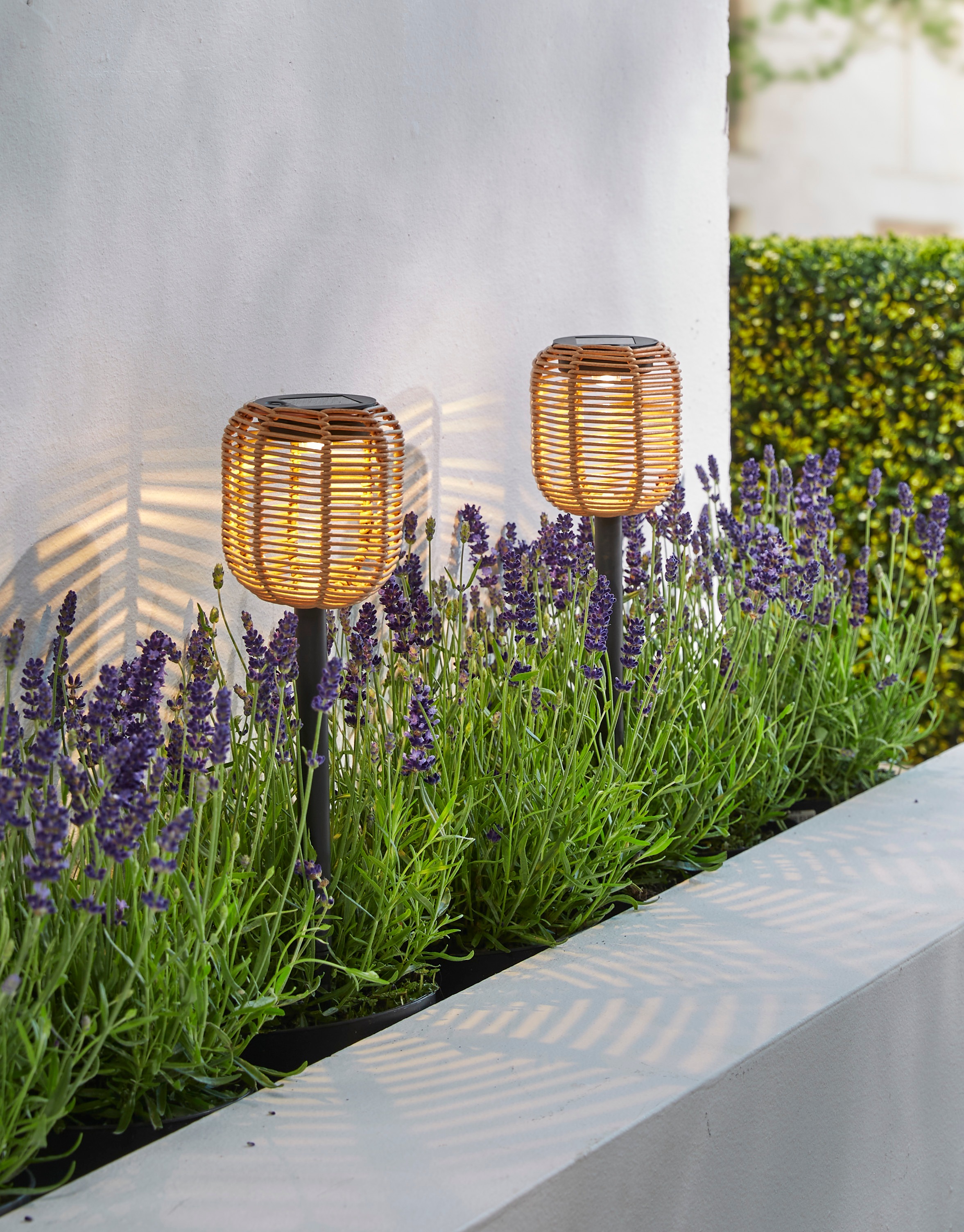 Thumbnail - LUXFORM Gartenleuchte "Luxform Stake Light Rattan" LED-Modul 1 Stk. Warmweiß LED-Gartenleuchte, inkl. Fernbedienung, Tim...